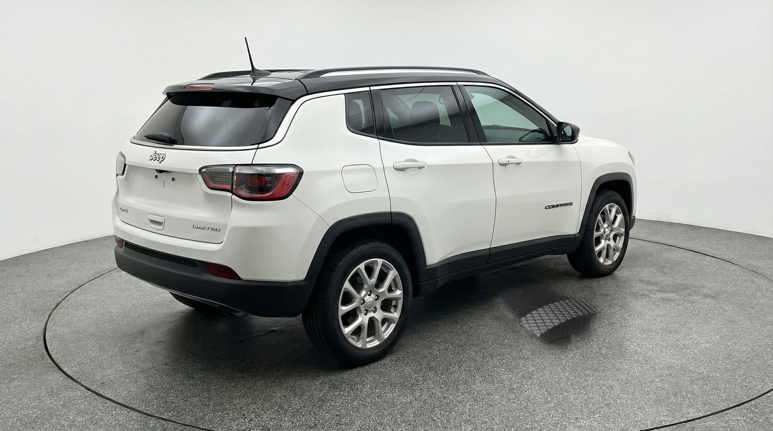 Thumbnail: 2025 Jeep Compass - 9