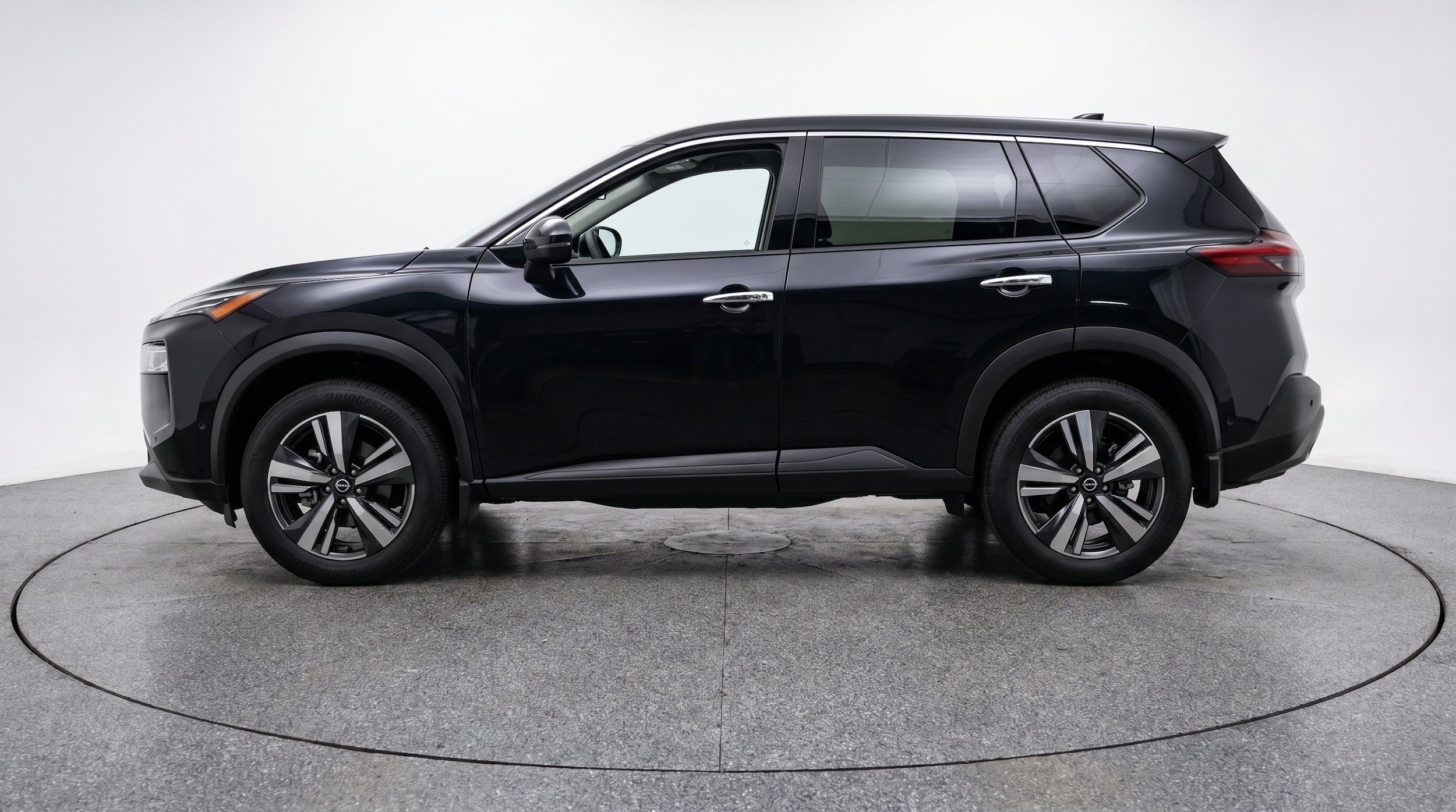 Thumbnail: 2026 Nissan Rogue - 5