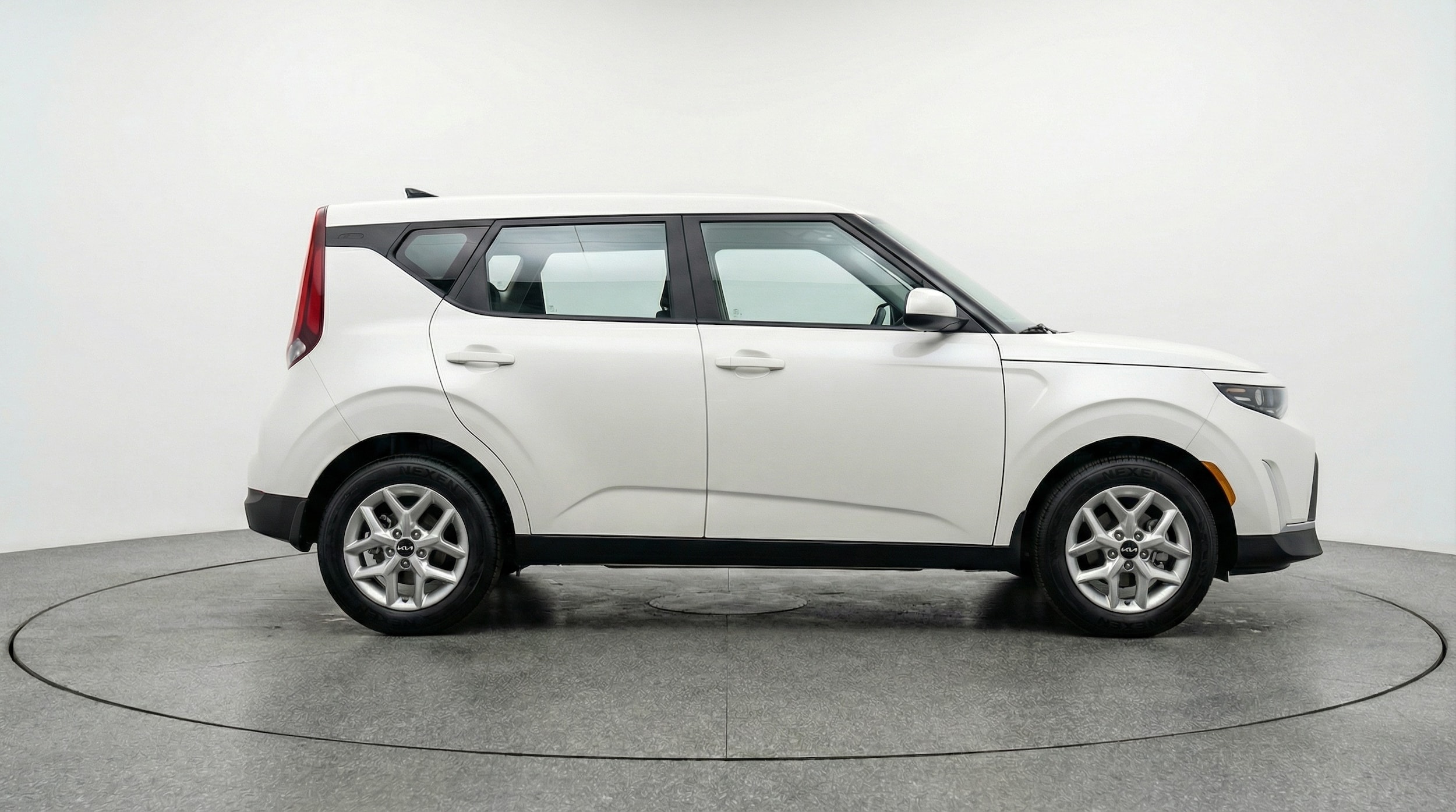 Thumbnail: 2025 Kia Soul - 8