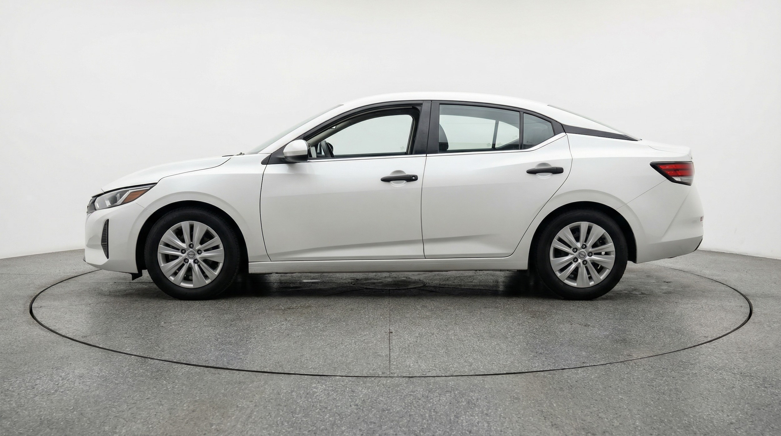 Thumbnail: 2025 Nissan Sentra - 4