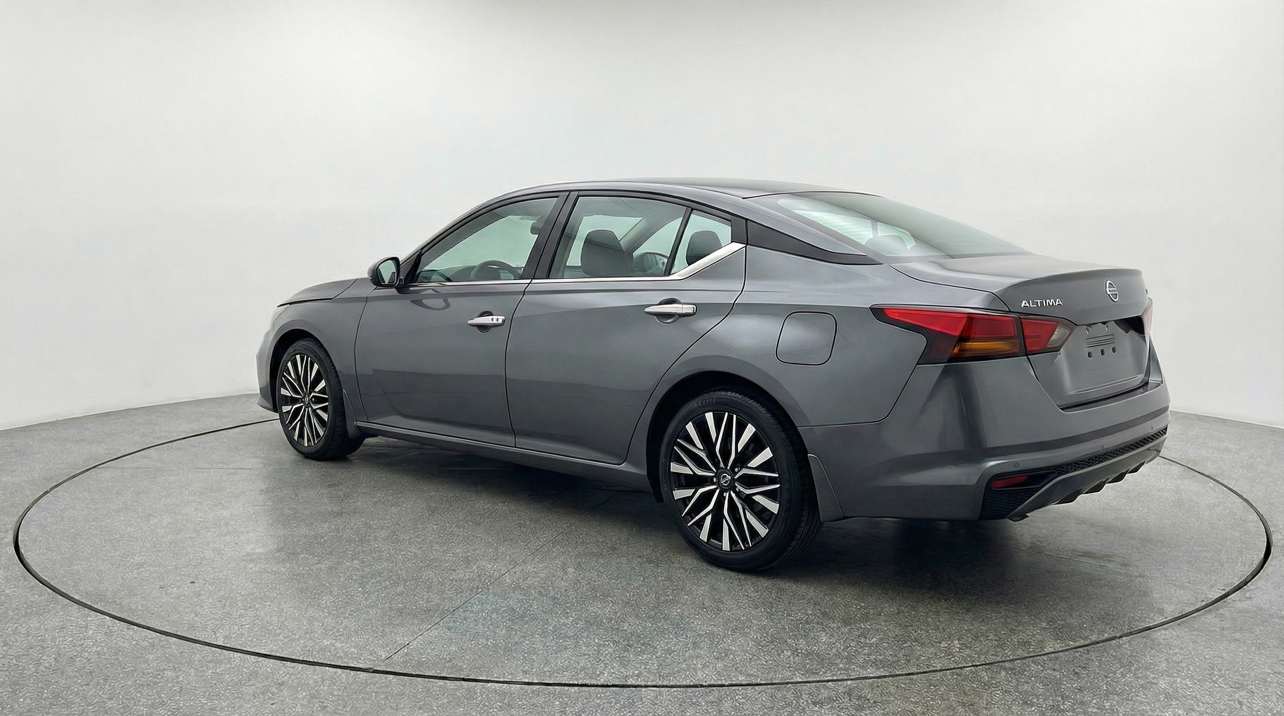 Thumbnail: 2025 Nissan Altima - 5