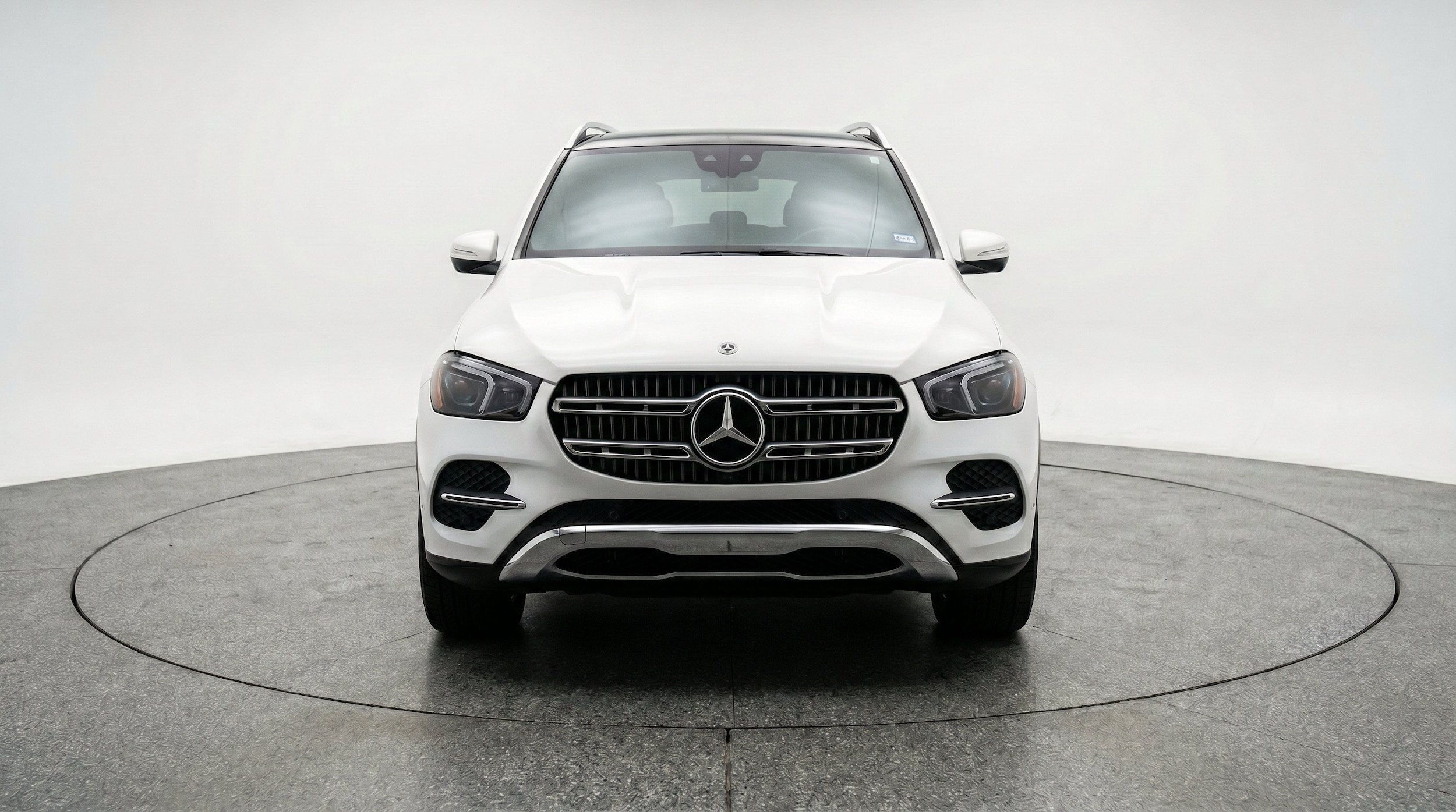 Thumbnail: 2026 Mercedes-Benz GLE - 2