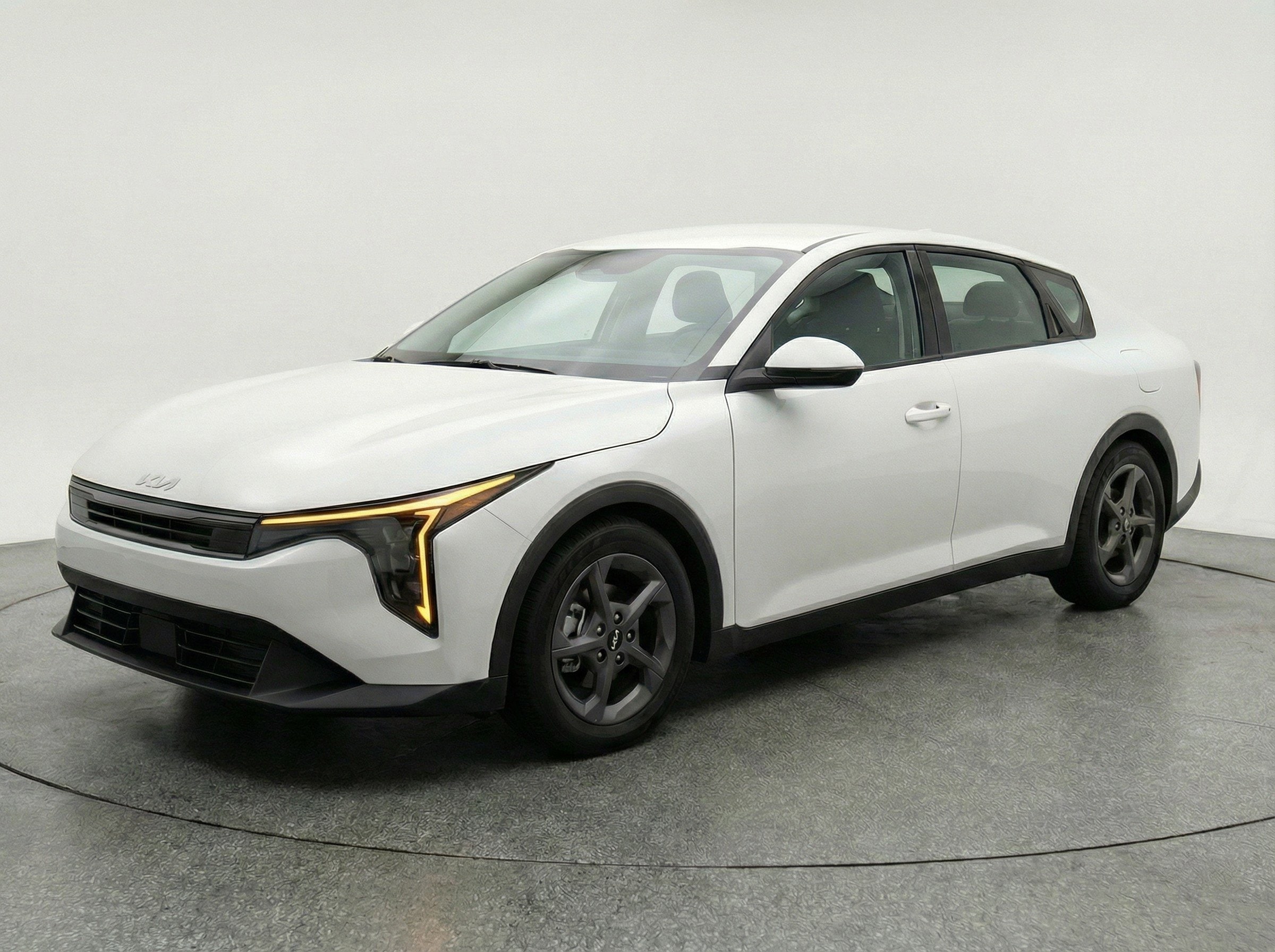 Thumbnail: 2025 Kia K4 - 3