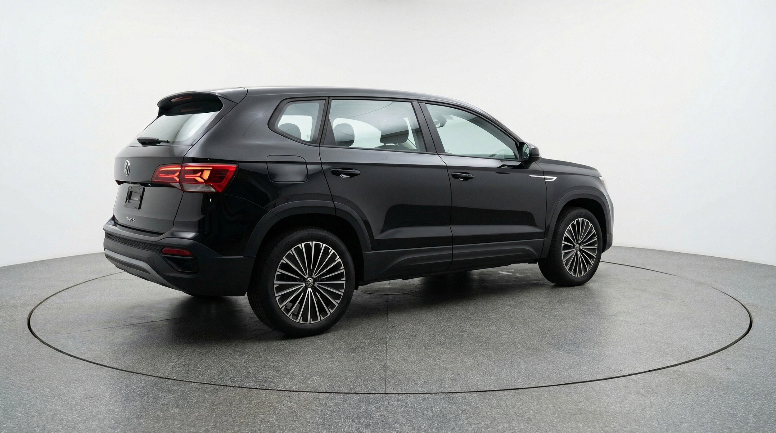 Thumbnail: 2025 Volkswagen Taos - 9