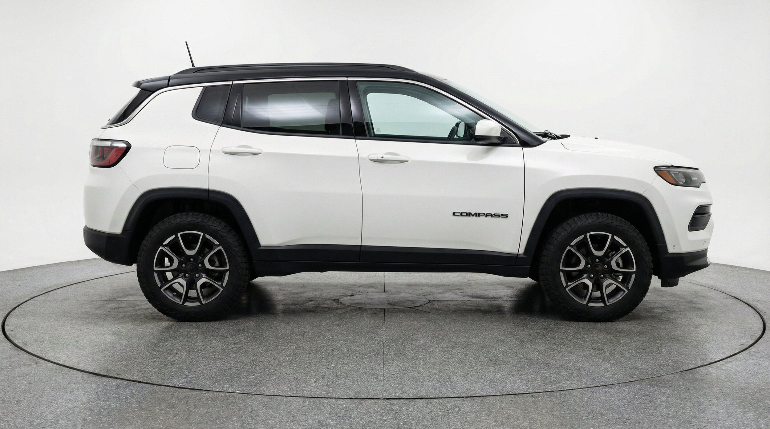 Thumbnail: 2025 Jeep Compass - 10