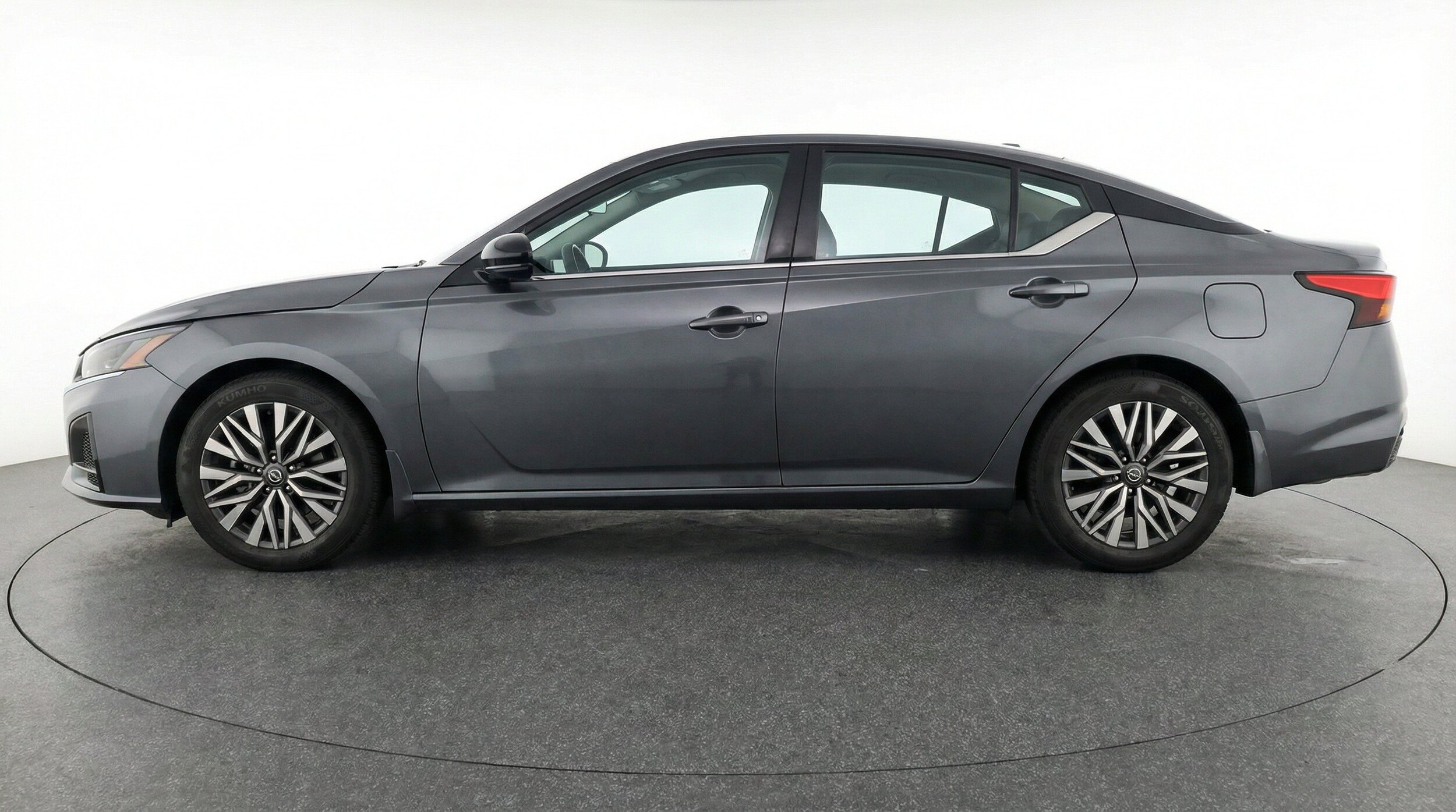 Thumbnail: 2025 Nissan Altima - 5