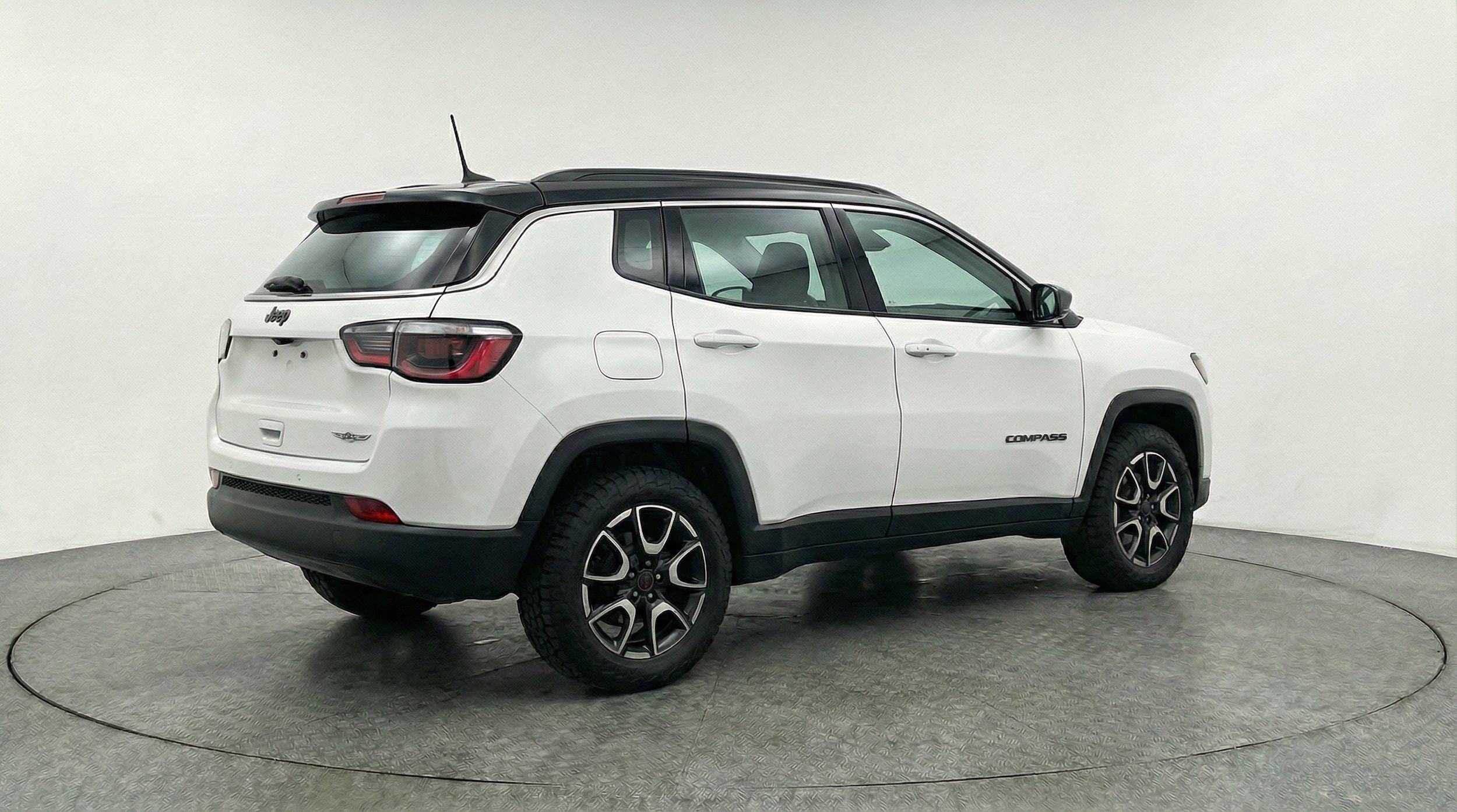 Thumbnail: 2025 Jeep Compass - 9