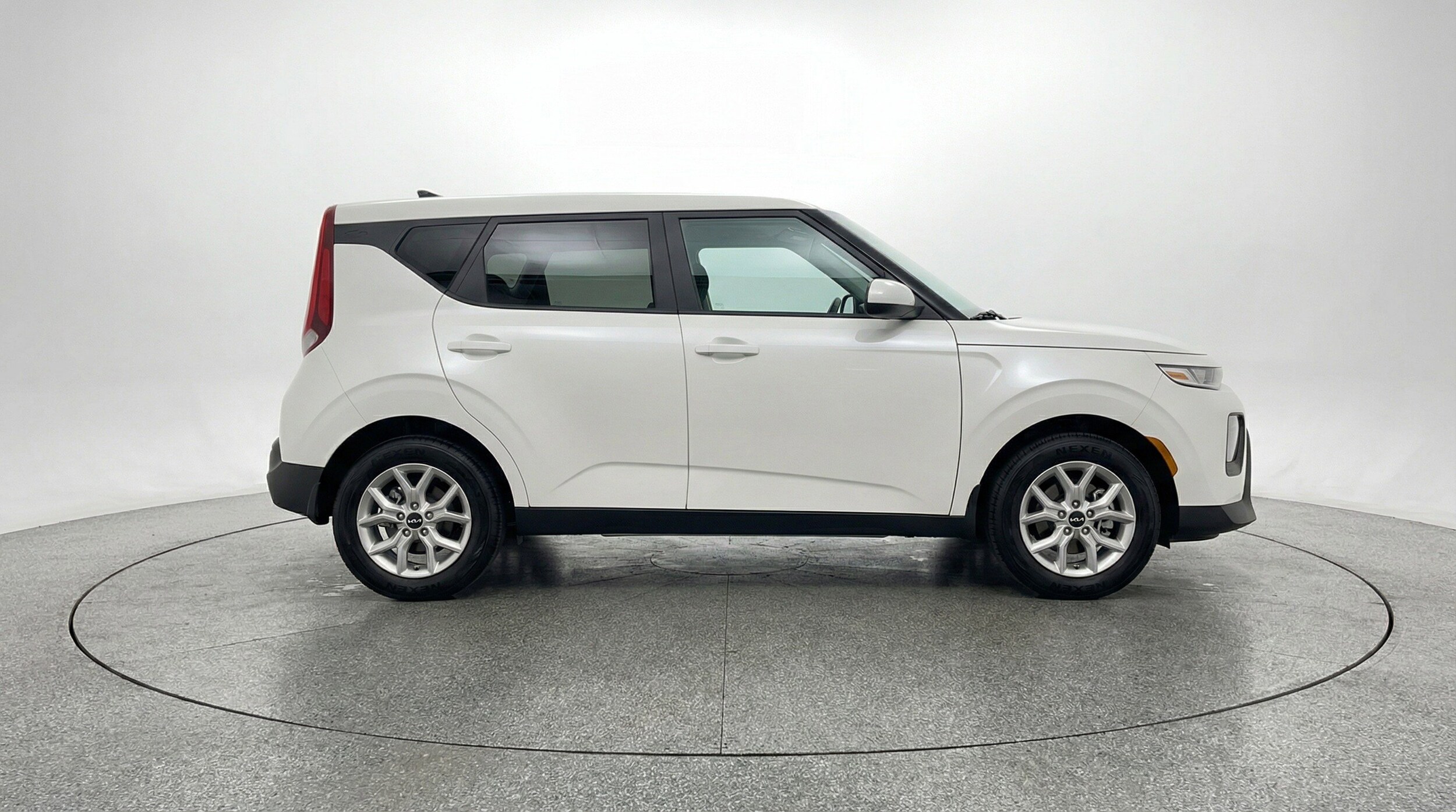 Thumbnail: 2025 Kia Soul - 11