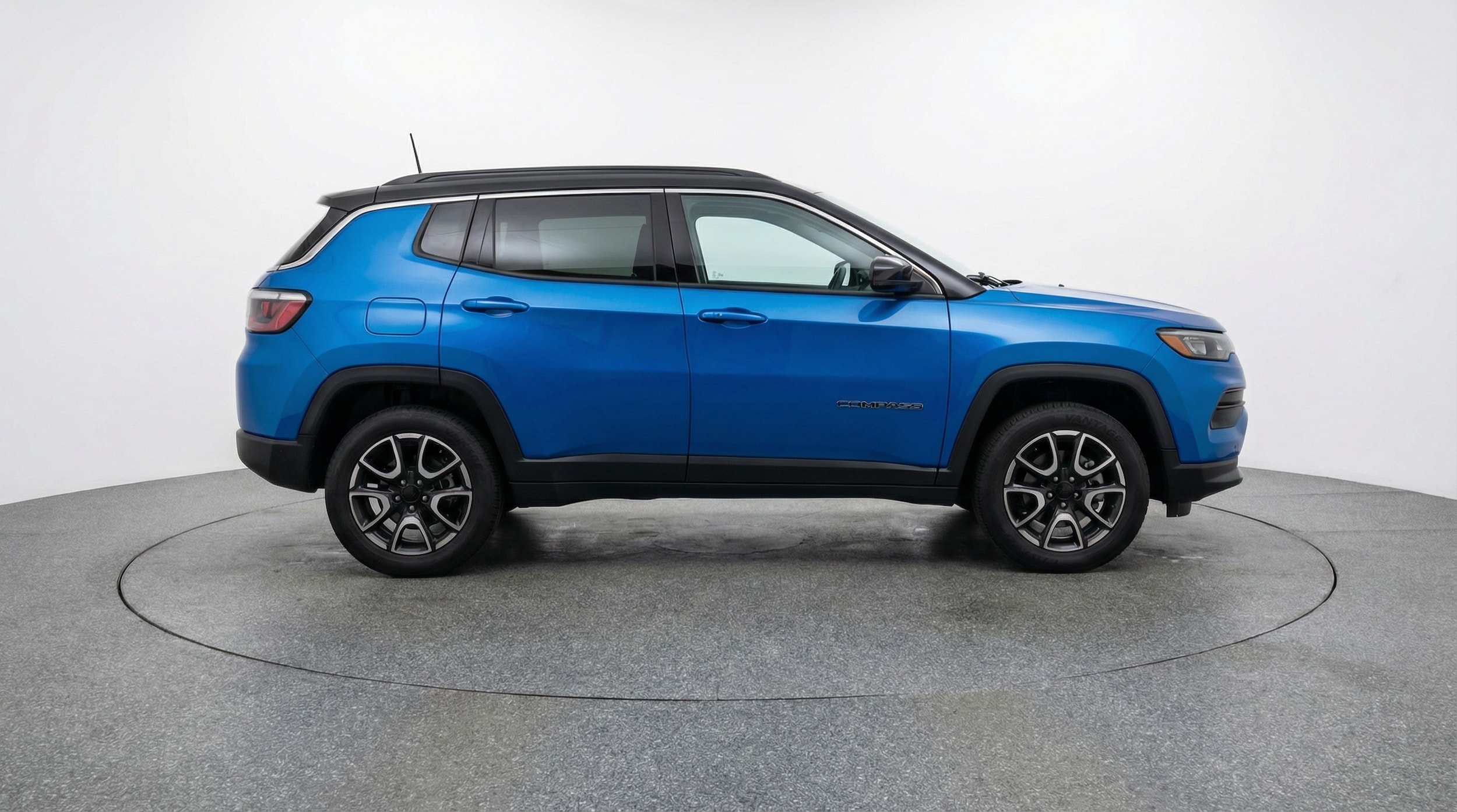Thumbnail: 2025 Jeep Compass - 8