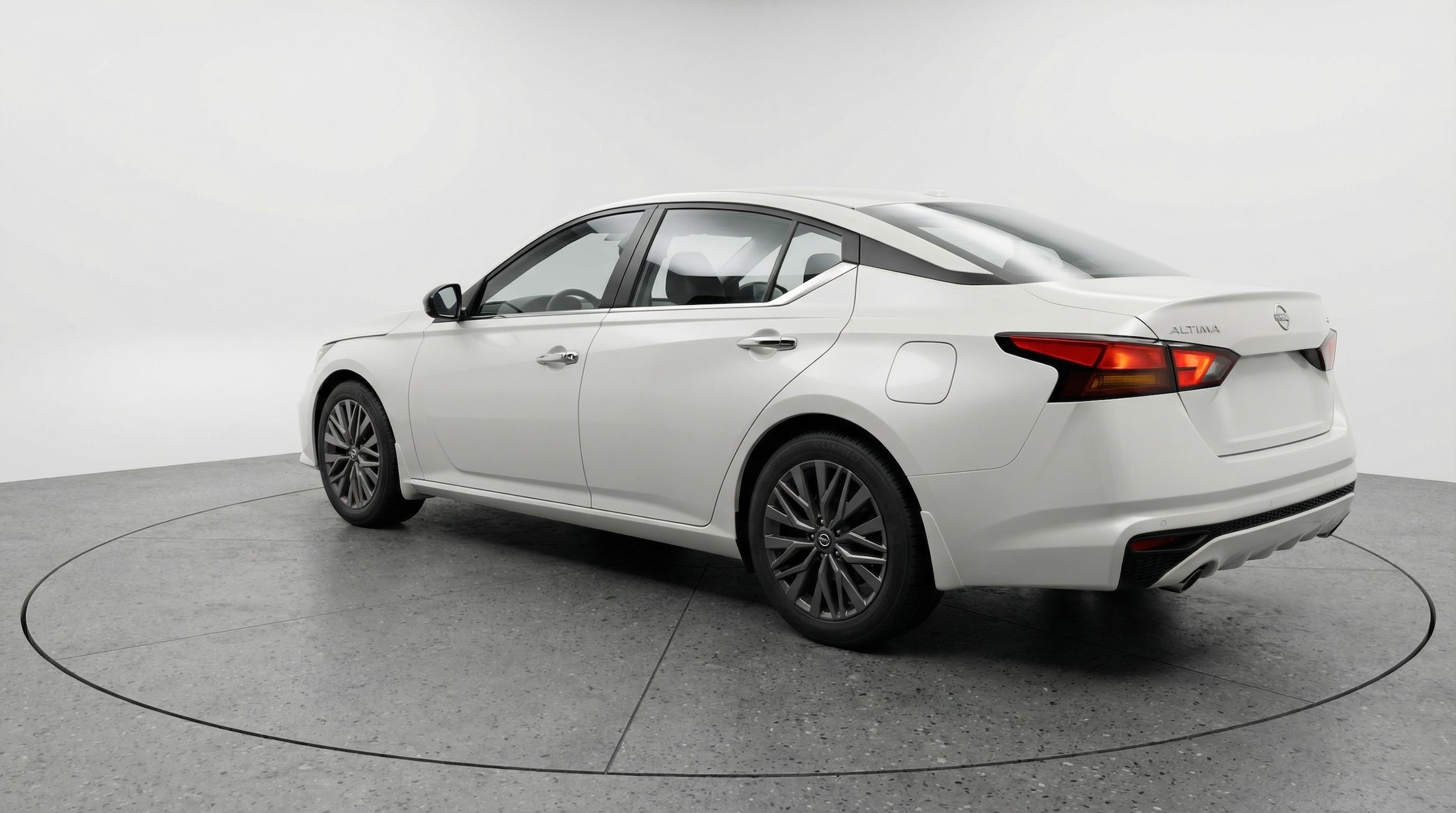 Thumbnail: 2025 Nissan Altima - 5