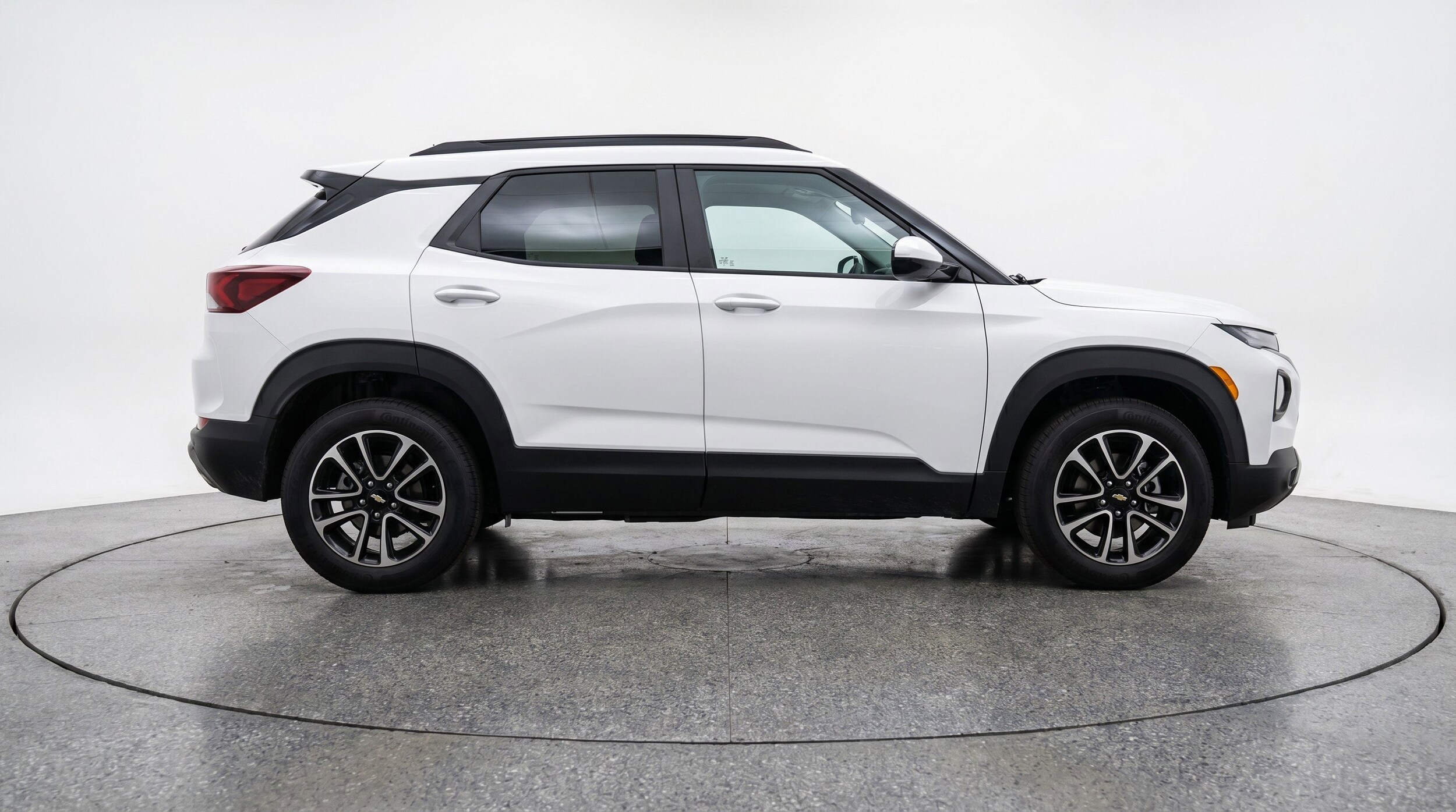 Thumbnail: 2025 Chevrolet TrailBlazer - 11