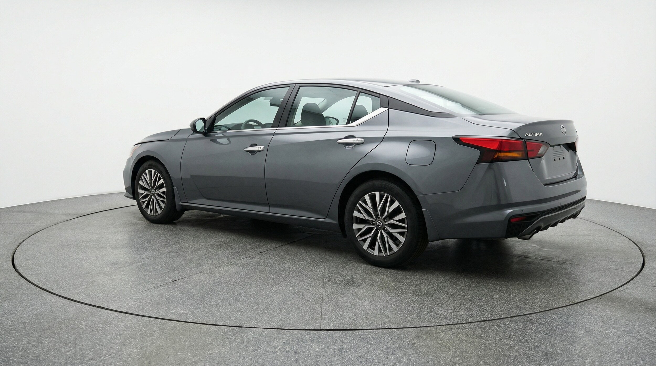 Thumbnail: 2025 Nissan Altima - 5