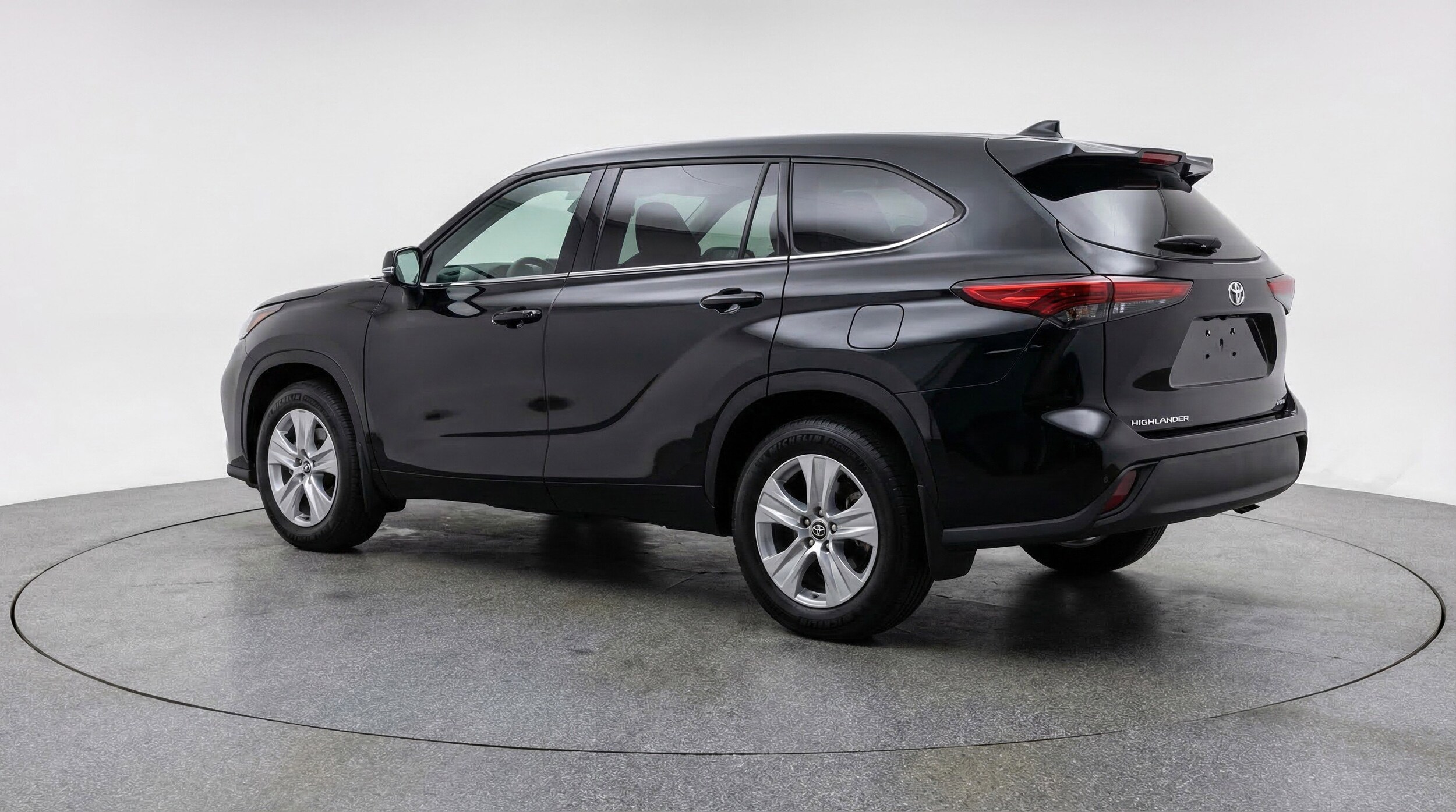 Thumbnail: 2025 Toyota Highlander - 6