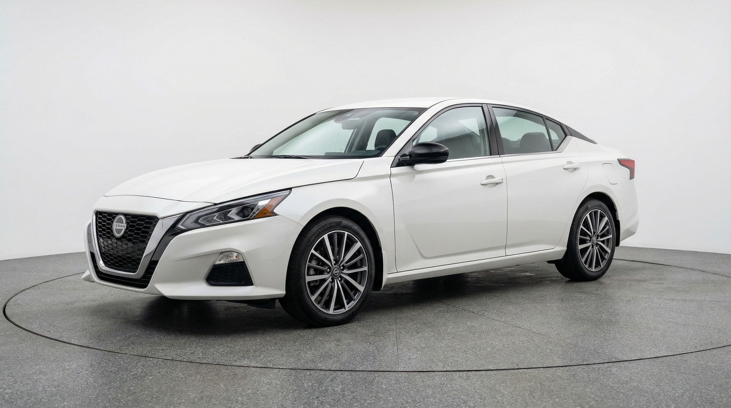 Thumbnail: 2025 Nissan Altima - 3