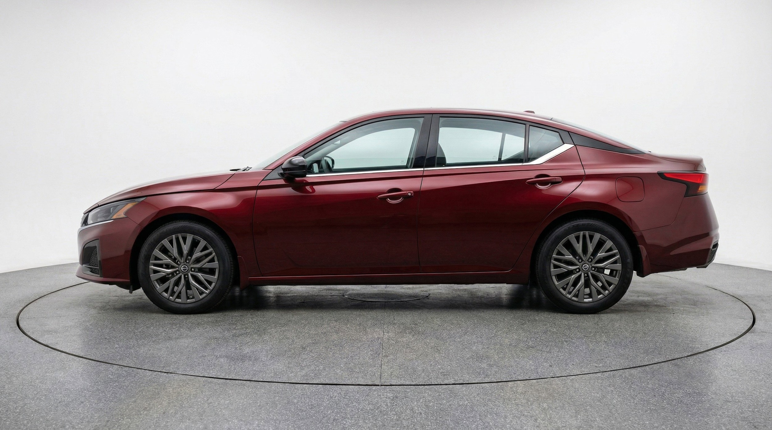 Thumbnail: 2025 Nissan Altima - 5