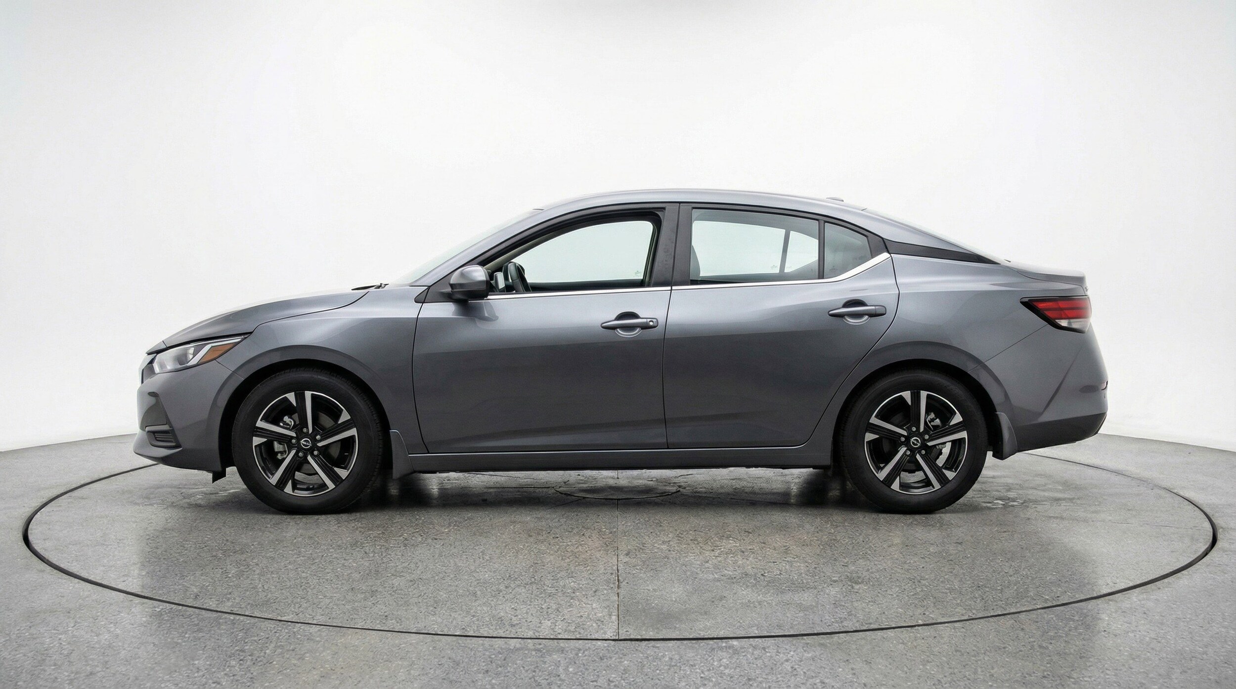 Thumbnail: 2025 Nissan Sentra - 5