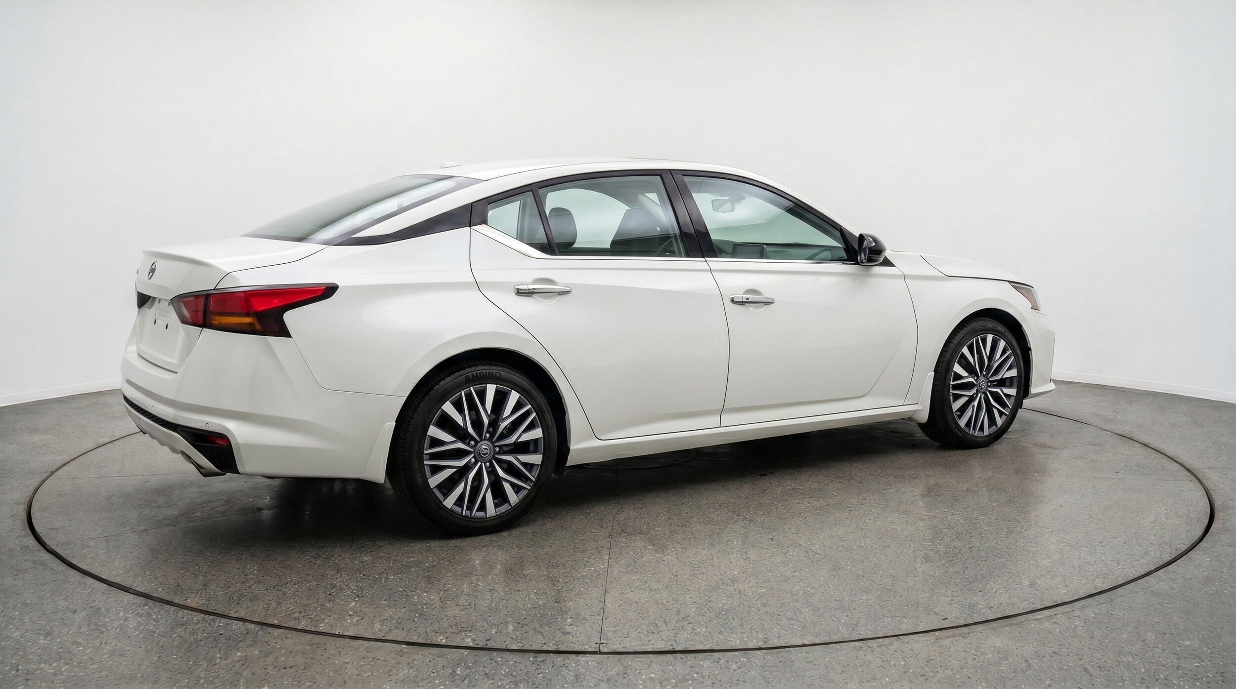 Thumbnail: 2025 Nissan Altima - 9