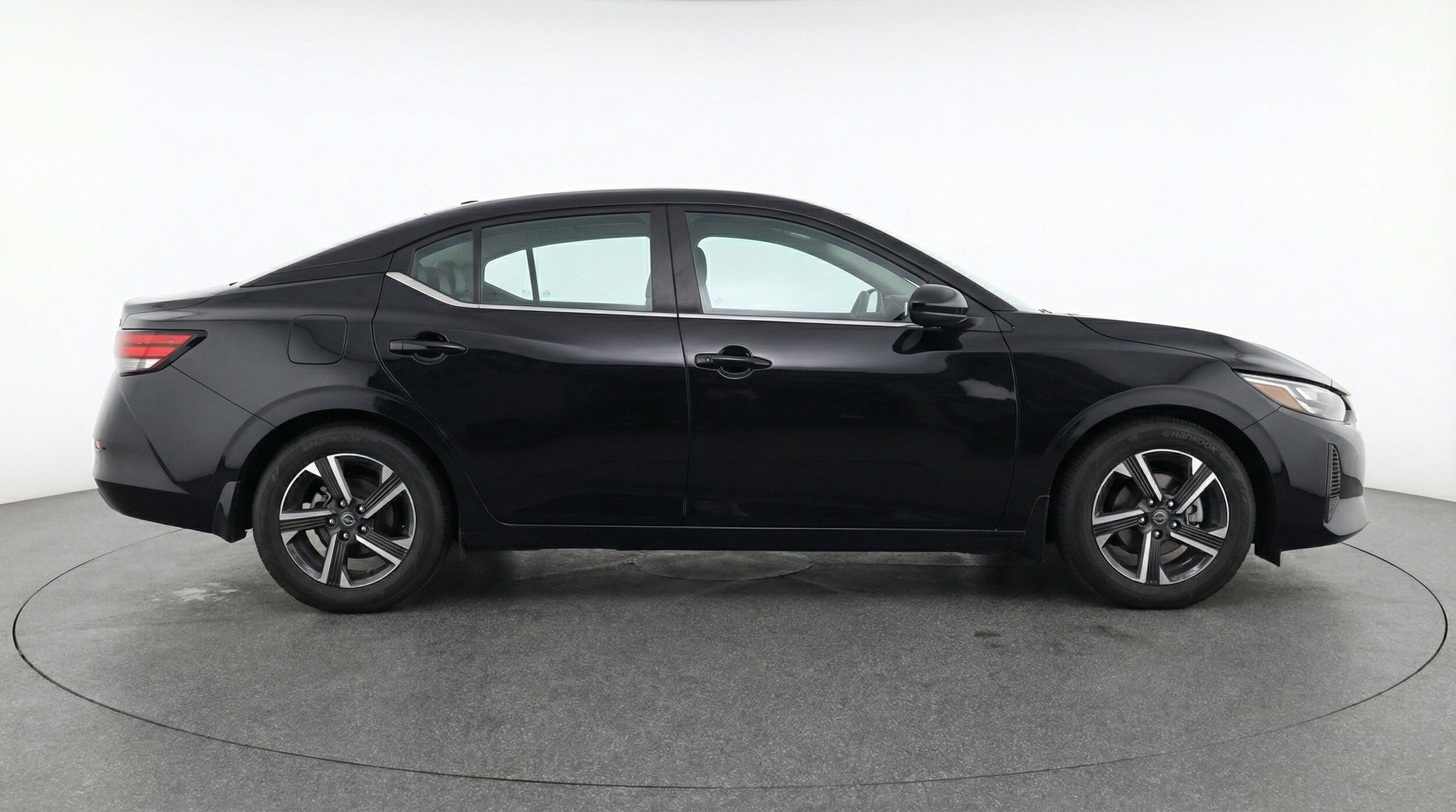 Thumbnail: 2025 Nissan Sentra - 11