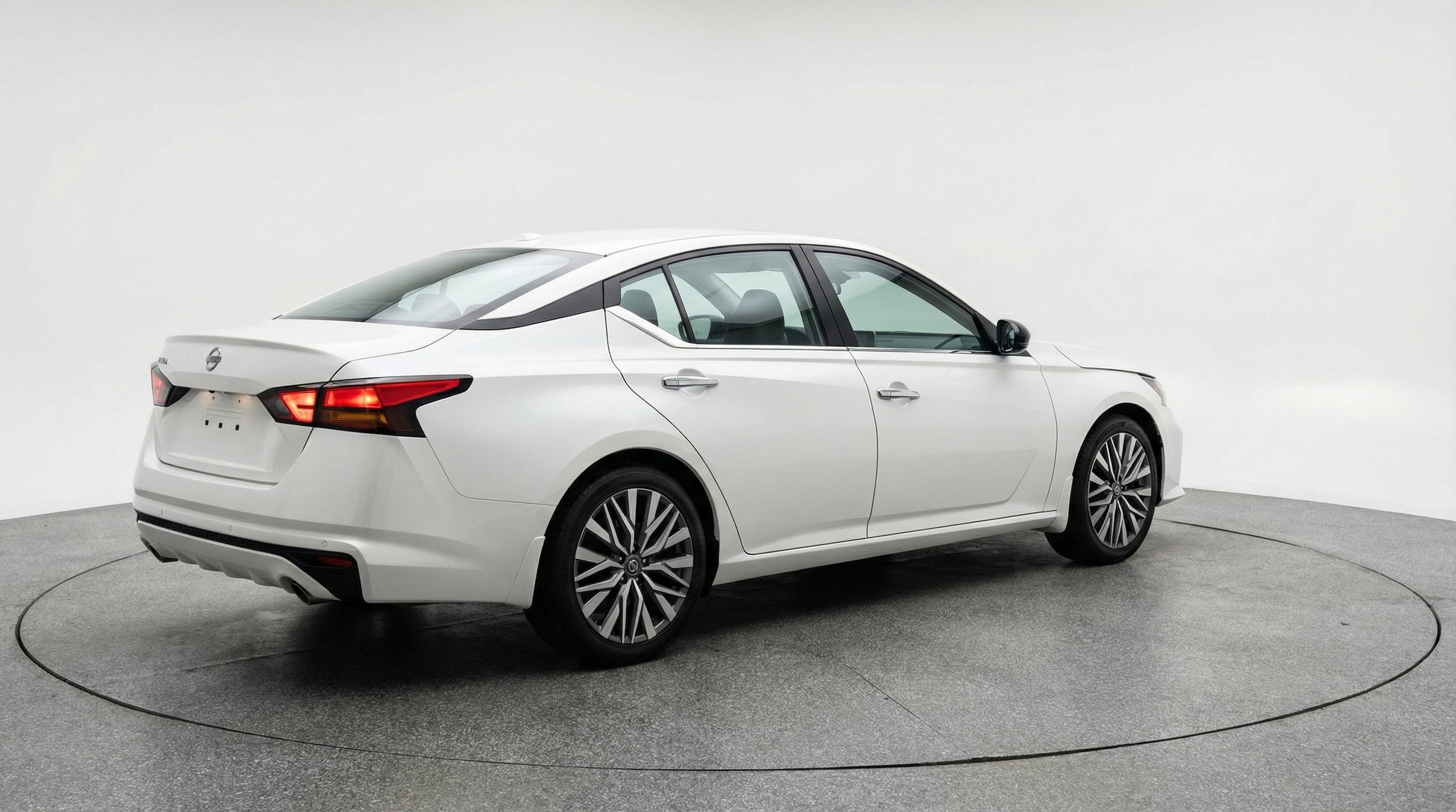 Thumbnail: 2025 Nissan Altima - 7