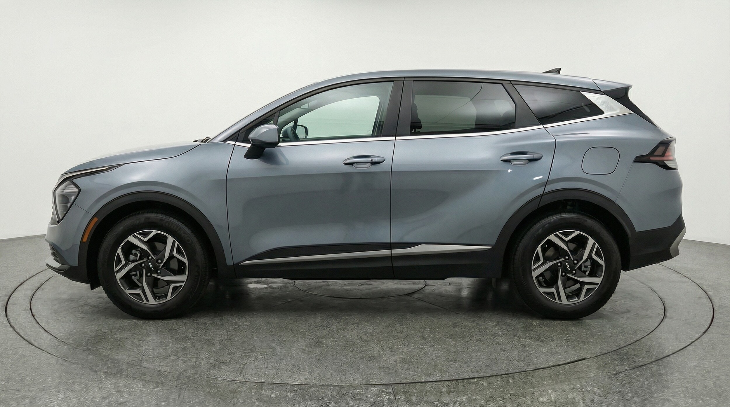 Thumbnail: 2025 Kia Sportage - 4