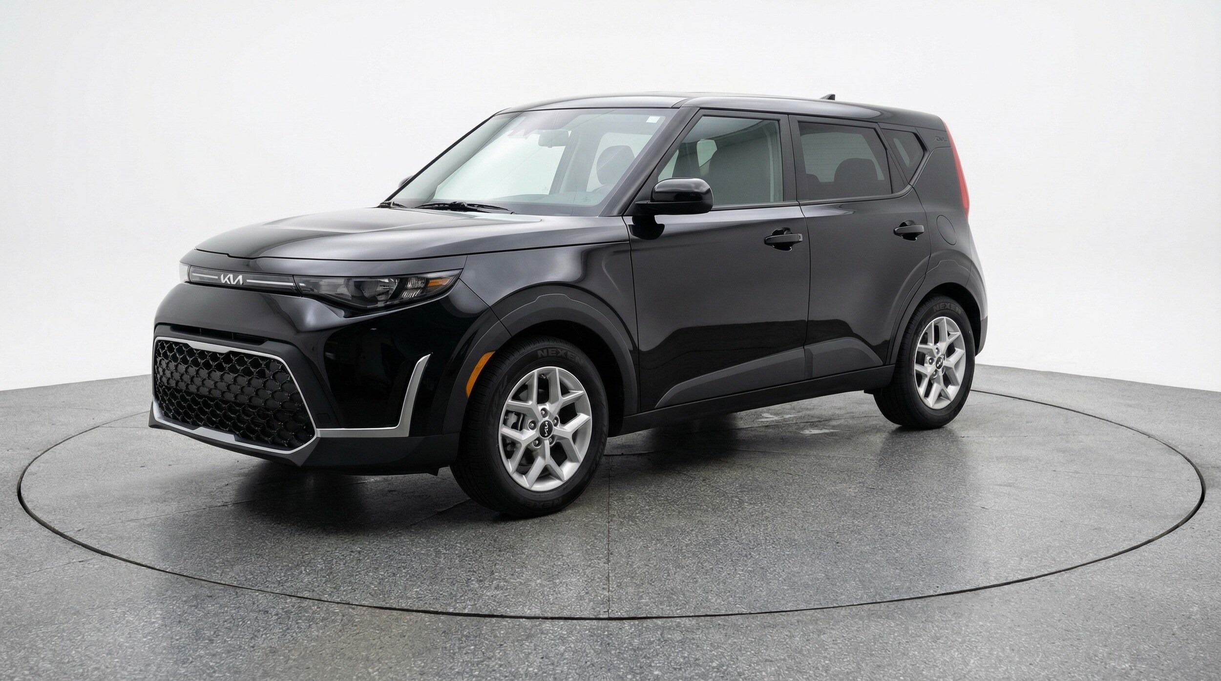 Thumbnail: 2025 Kia Soul - 3