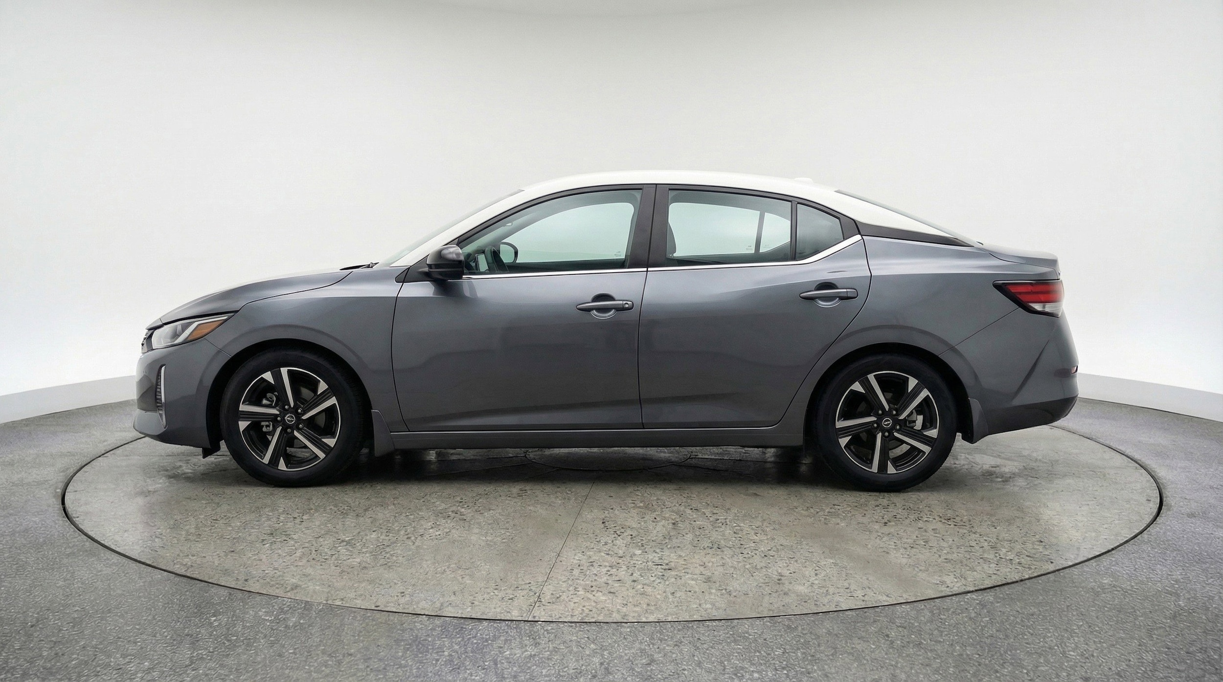 Thumbnail: 2025 Nissan Sentra - 5