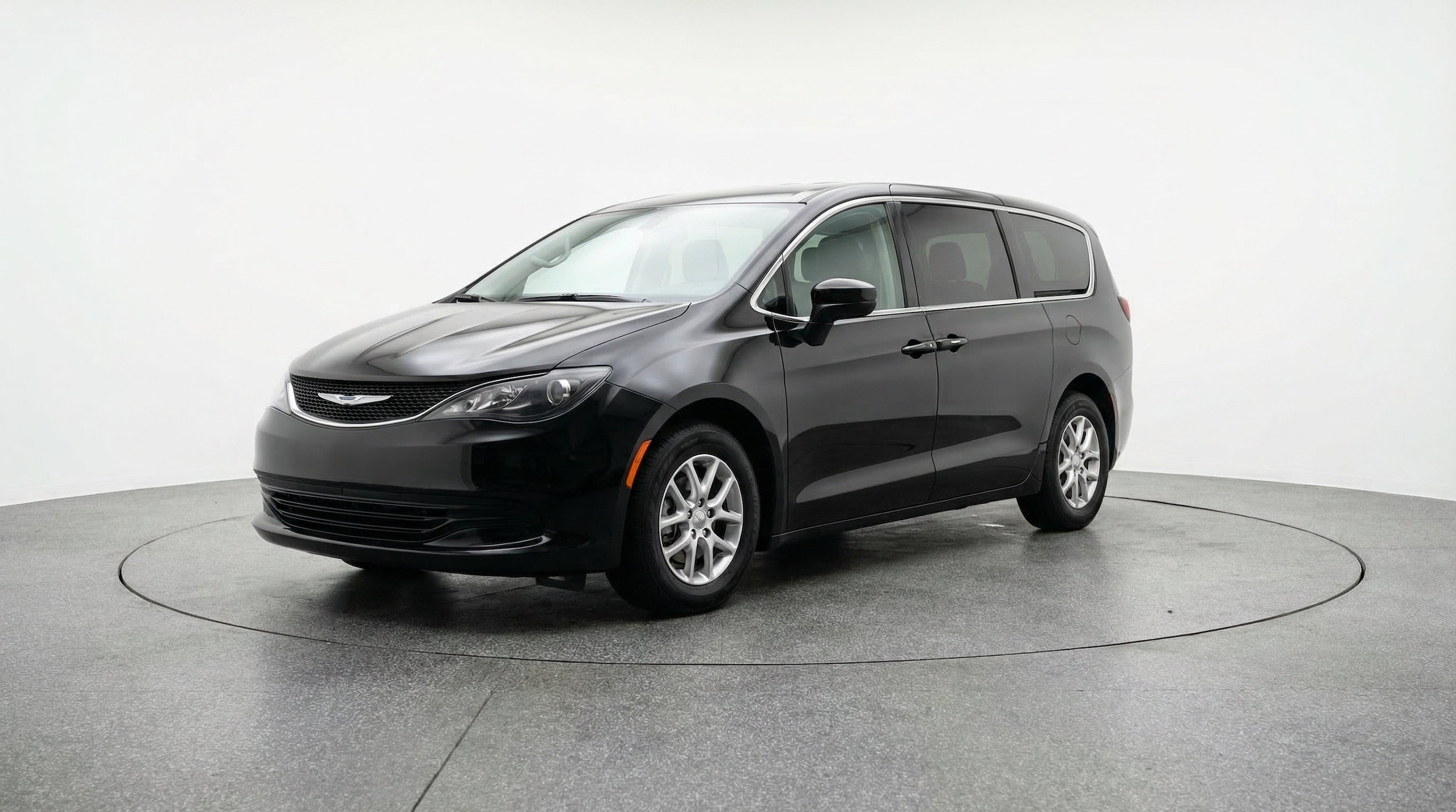 Thumbnail: 2024 Chrysler Voyager - 3