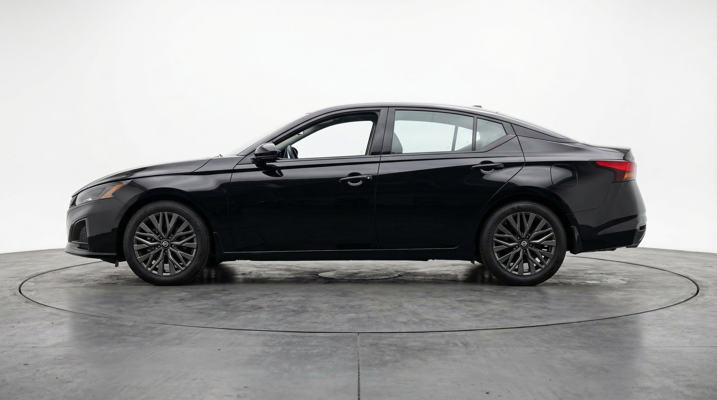 Thumbnail: 2026 Nissan Altima - 5