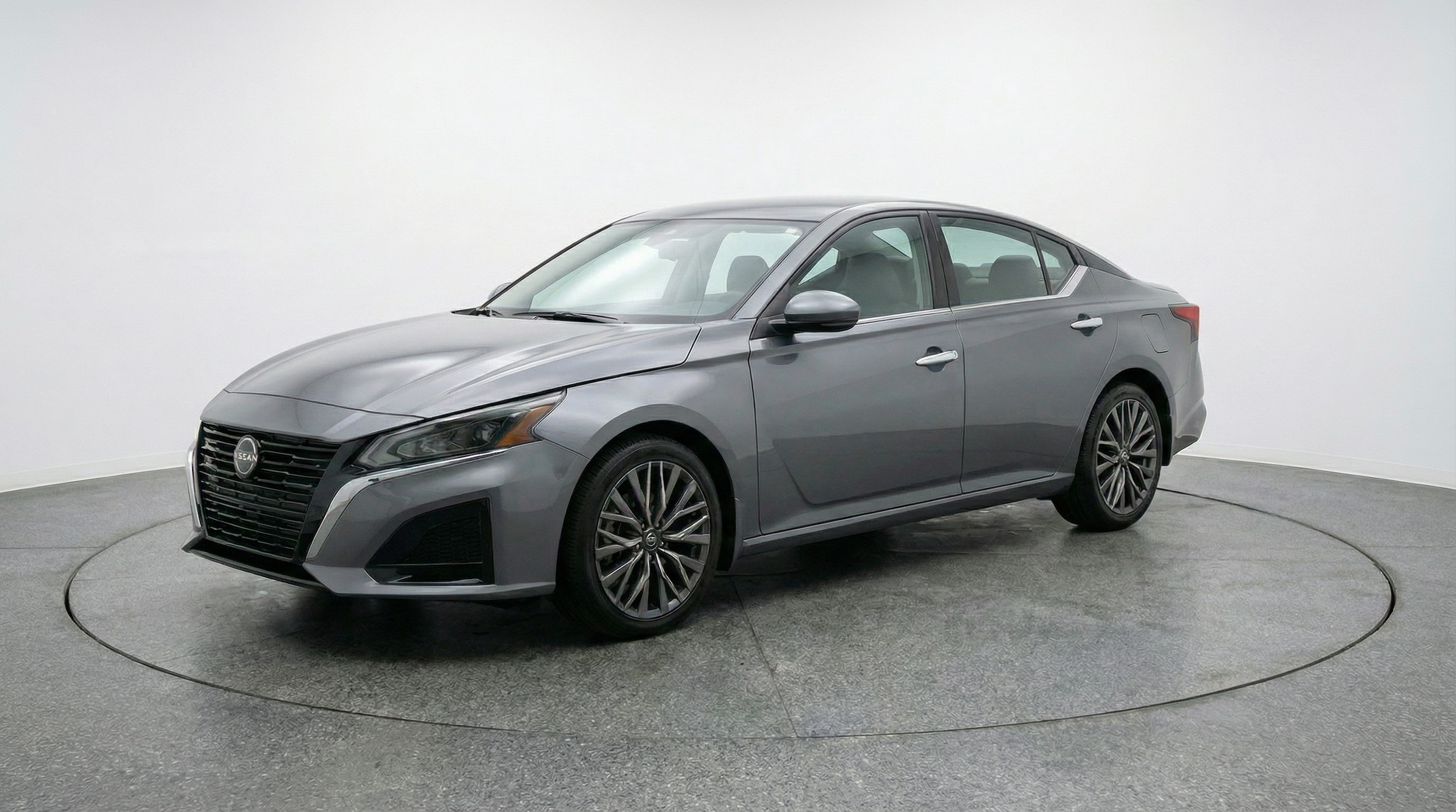 Thumbnail: 2025 Nissan Altima - 3