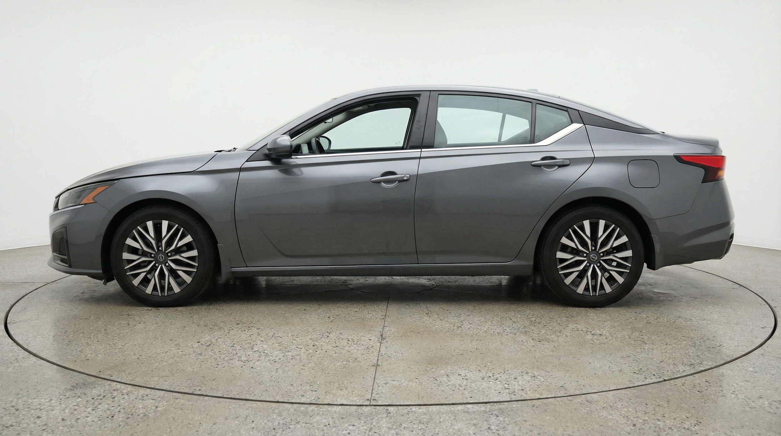 Thumbnail: 2025 Nissan Altima - 4