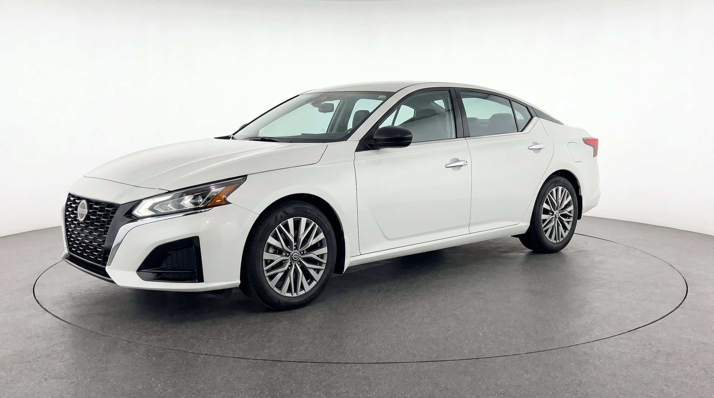 Thumbnail: 2025 Nissan Altima - 3