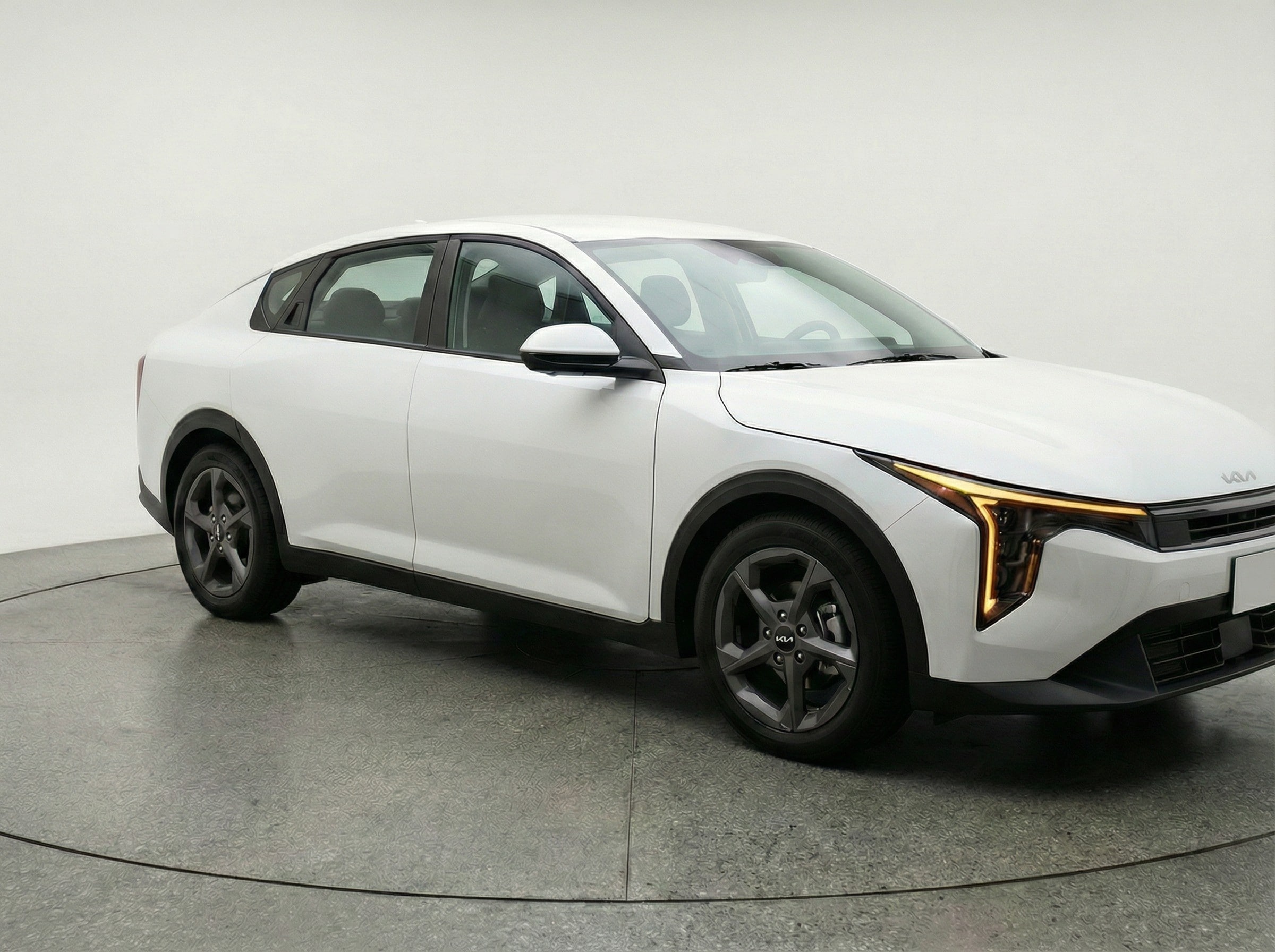 Thumbnail: 2025 Kia K4 - 1