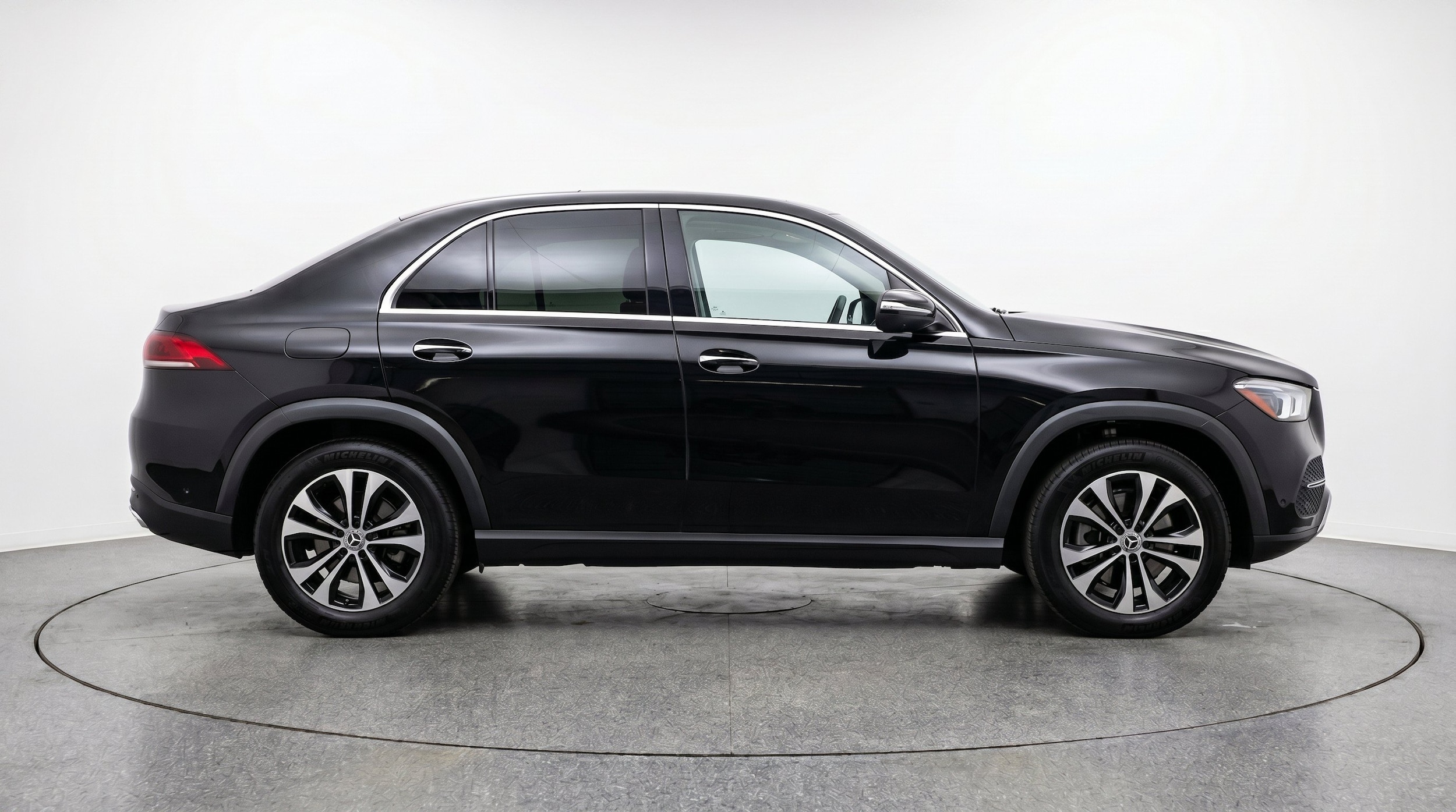 Thumbnail: 2026 Mercedes-Benz GLE - 5
