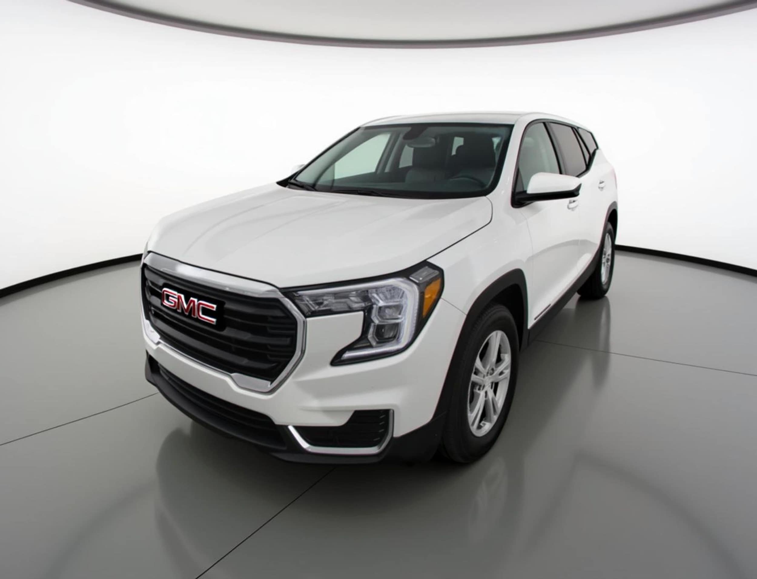 Thumbnail: 2024 GMC Terrain - 3