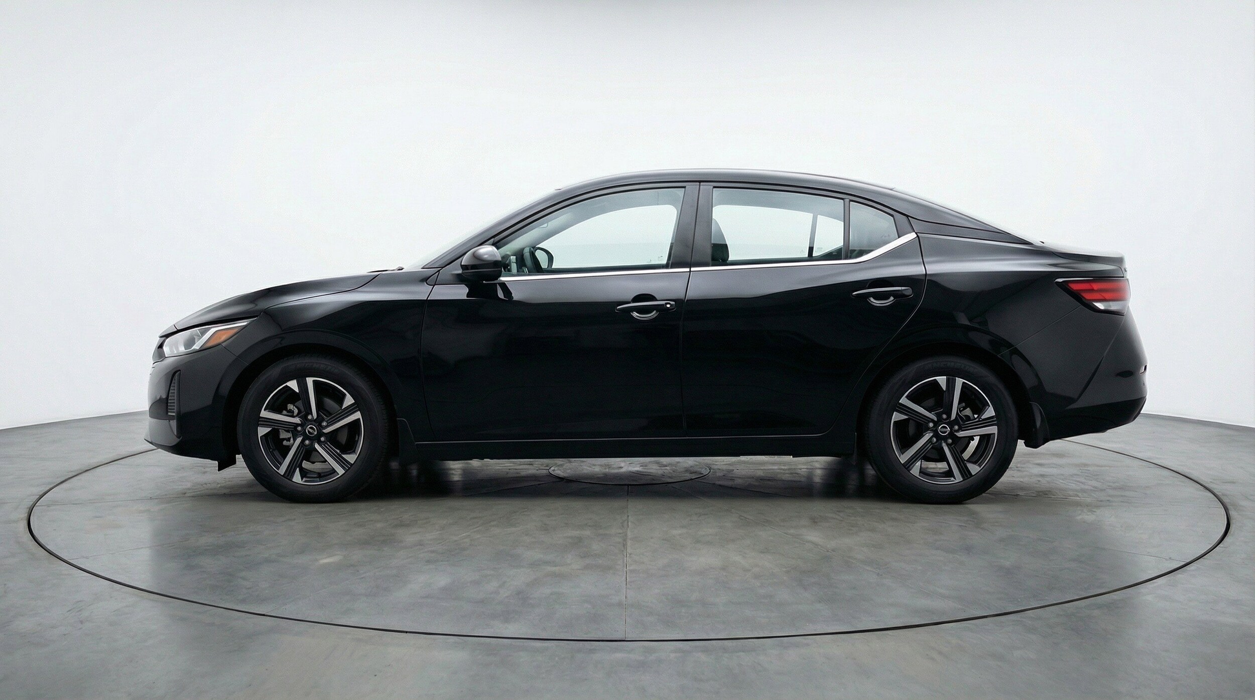 Thumbnail: 2025 Nissan Sentra - 5