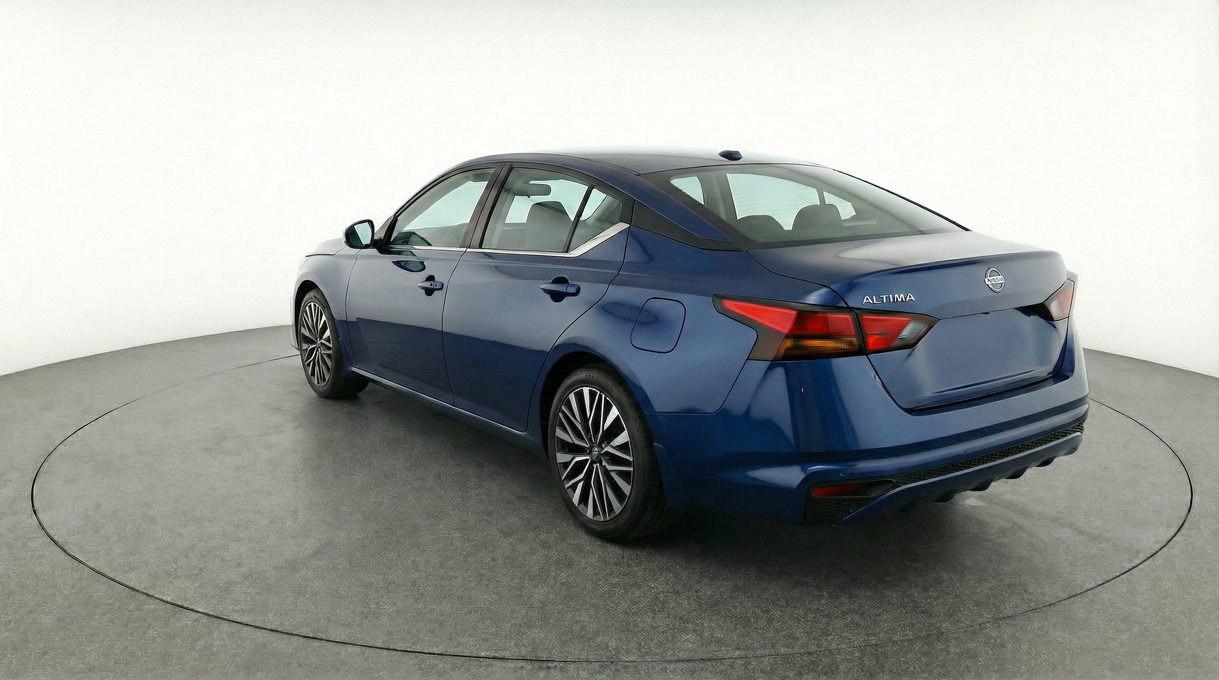 Thumbnail: 2025 Nissan Altima - 5