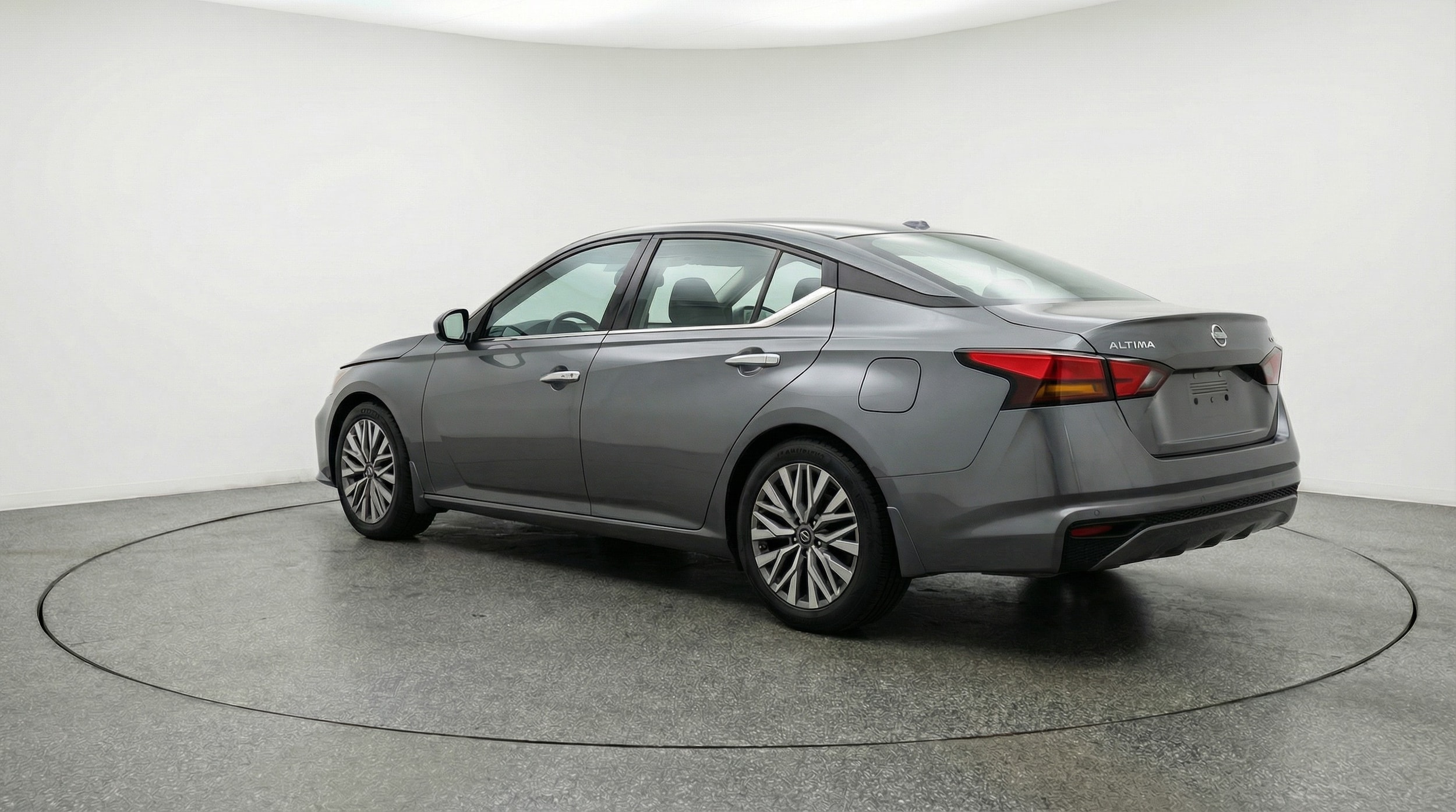 Thumbnail: 2025 Nissan Altima - 5