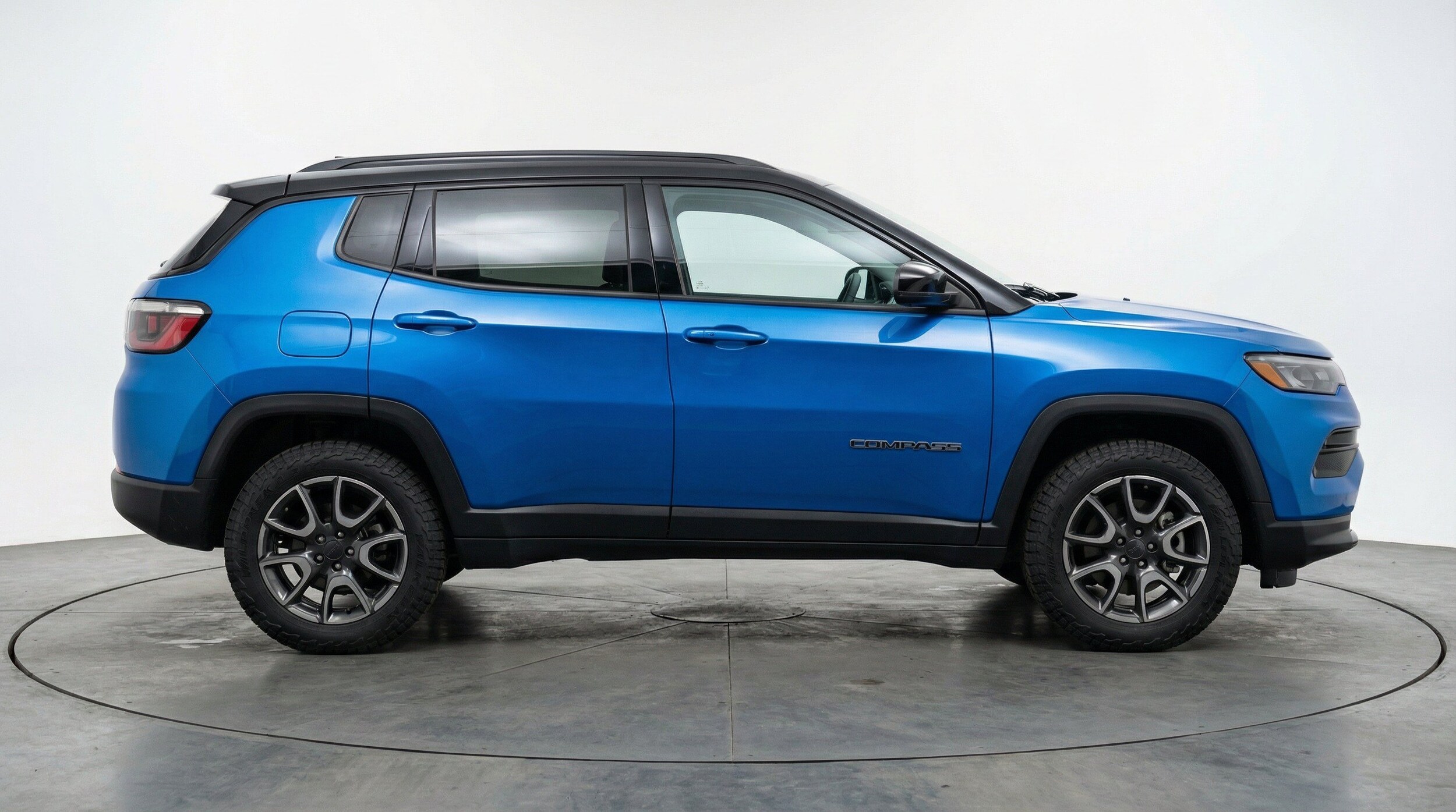 Thumbnail: 2025 Jeep Compass - 10