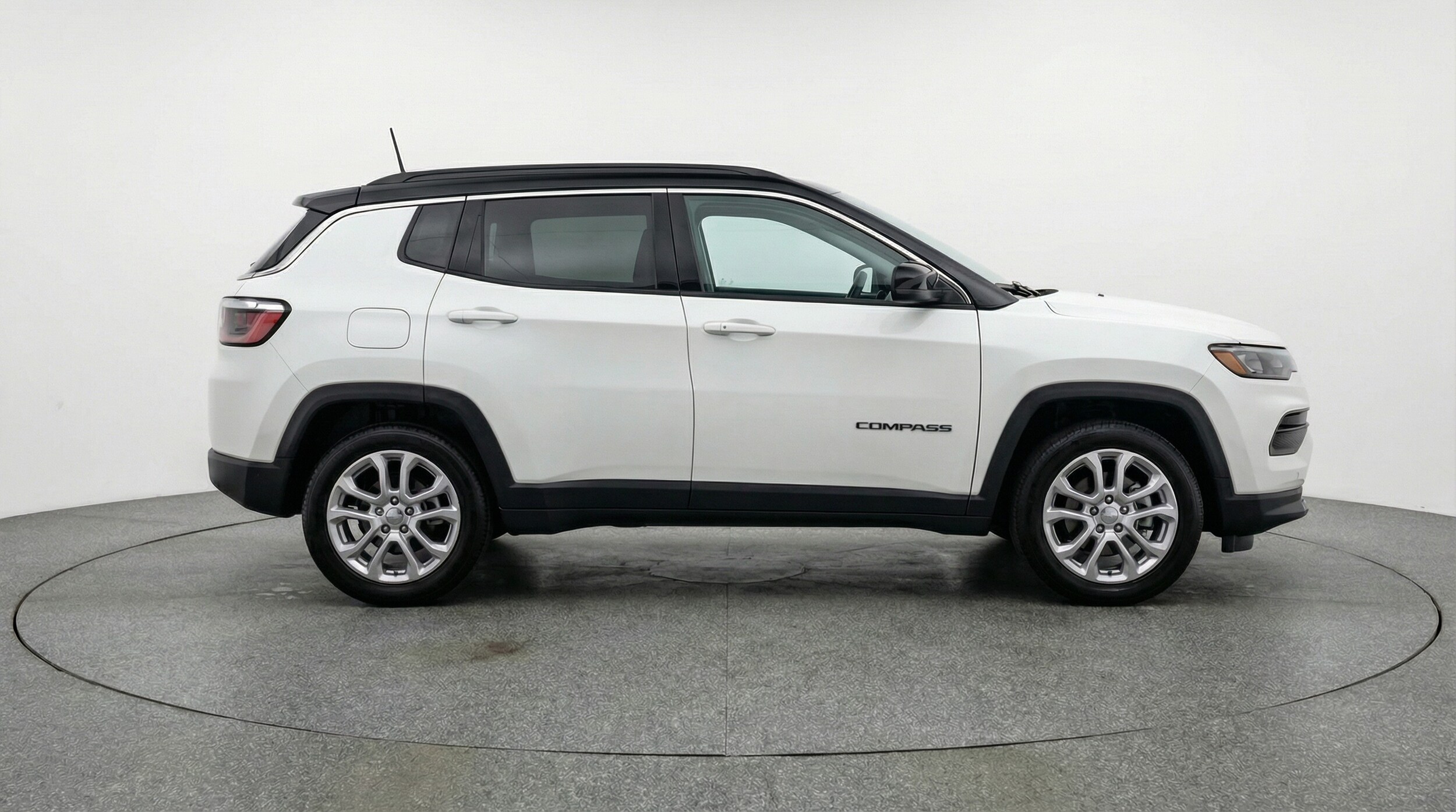 Thumbnail: 2025 Jeep Compass - 8