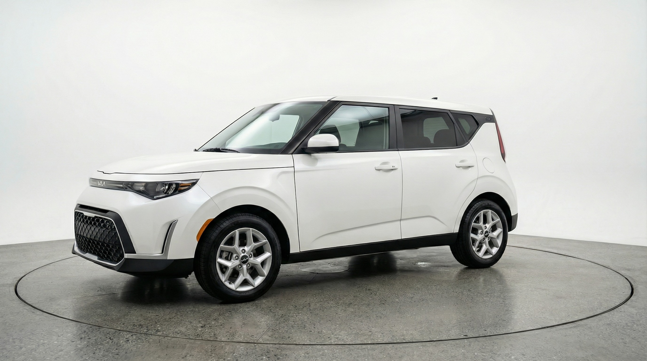 Thumbnail: 2025 Kia Soul - 3