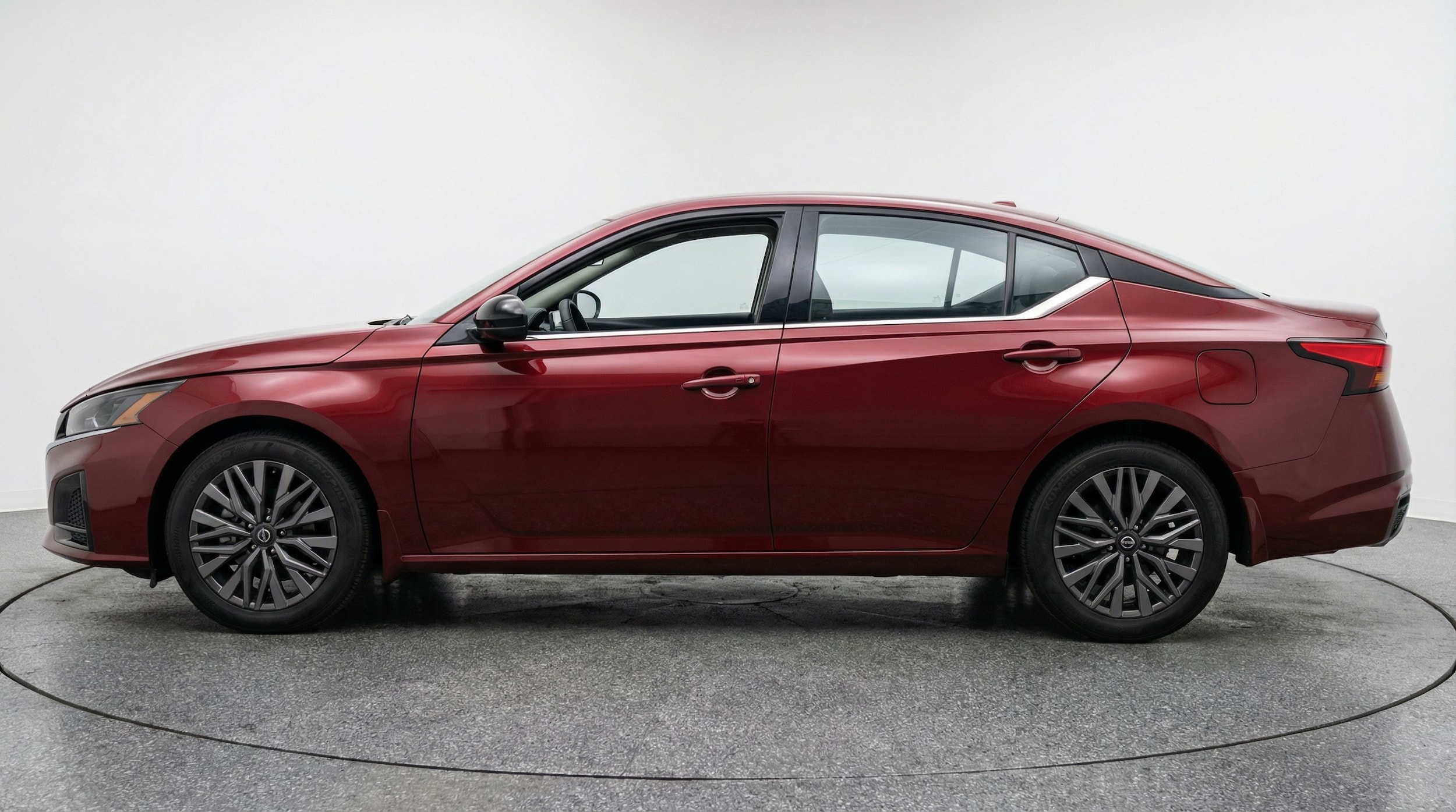 Thumbnail: 2025 Nissan Altima - 4