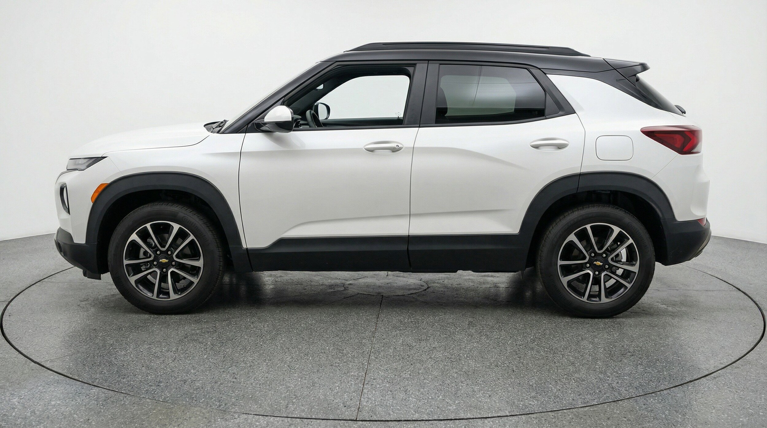 Thumbnail: 2025 Chevrolet TrailBlazer - 5