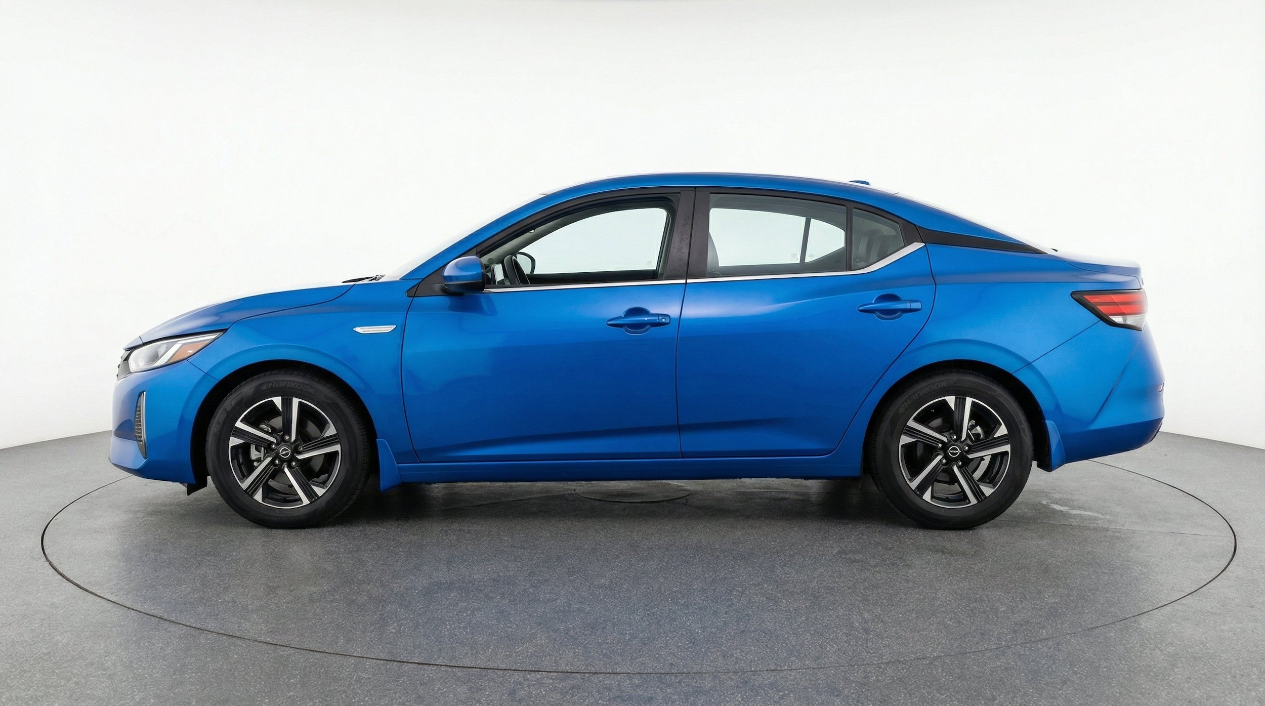 Thumbnail: 2025 Nissan Sentra - 5