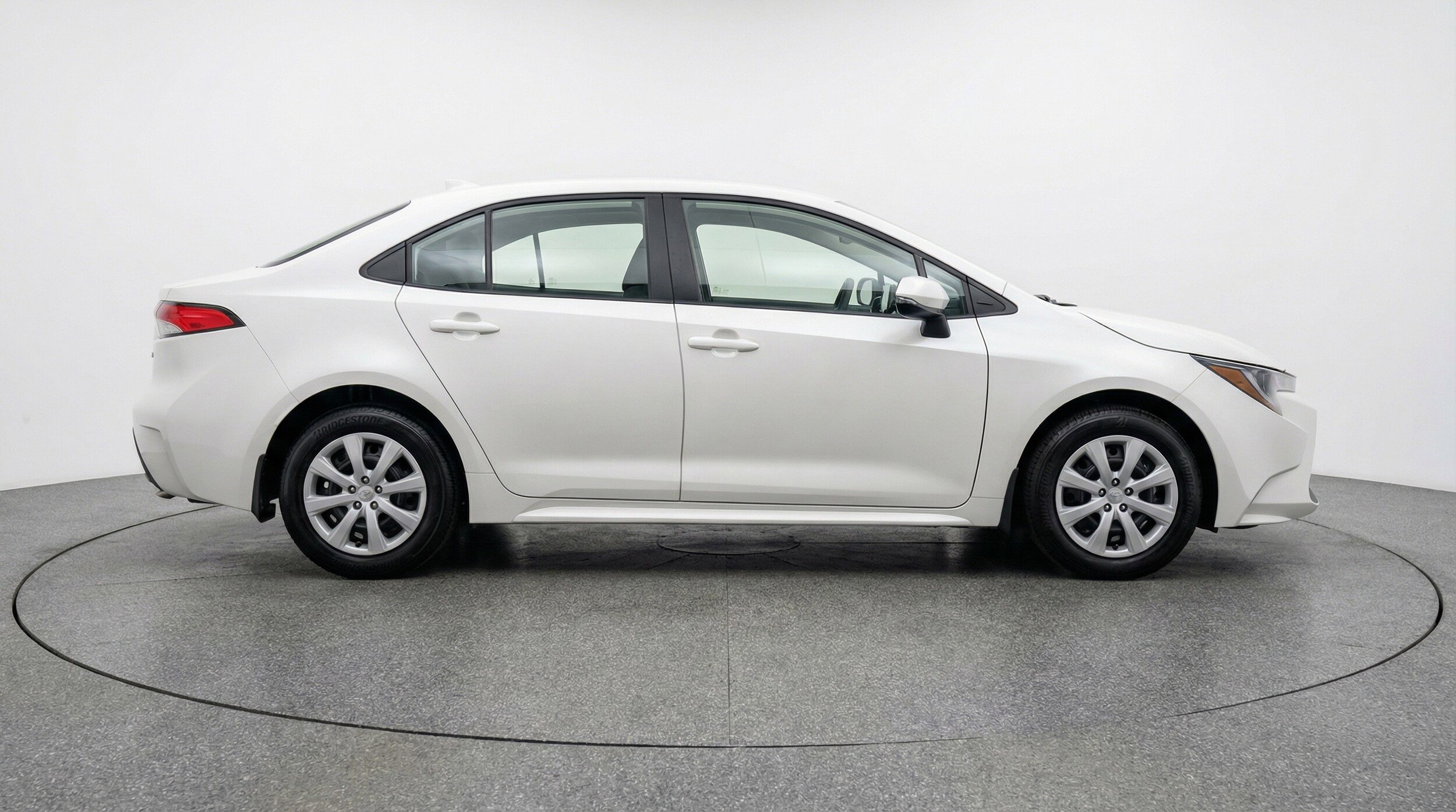 Thumbnail: 2025 Toyota Corolla - 11