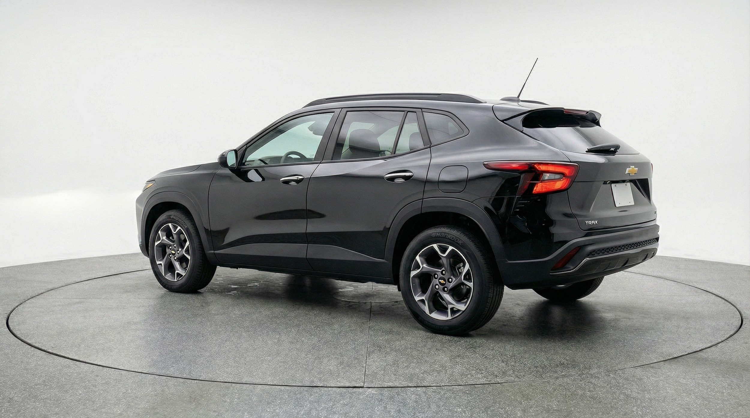 Thumbnail: 2025 Chevrolet Trax - 5