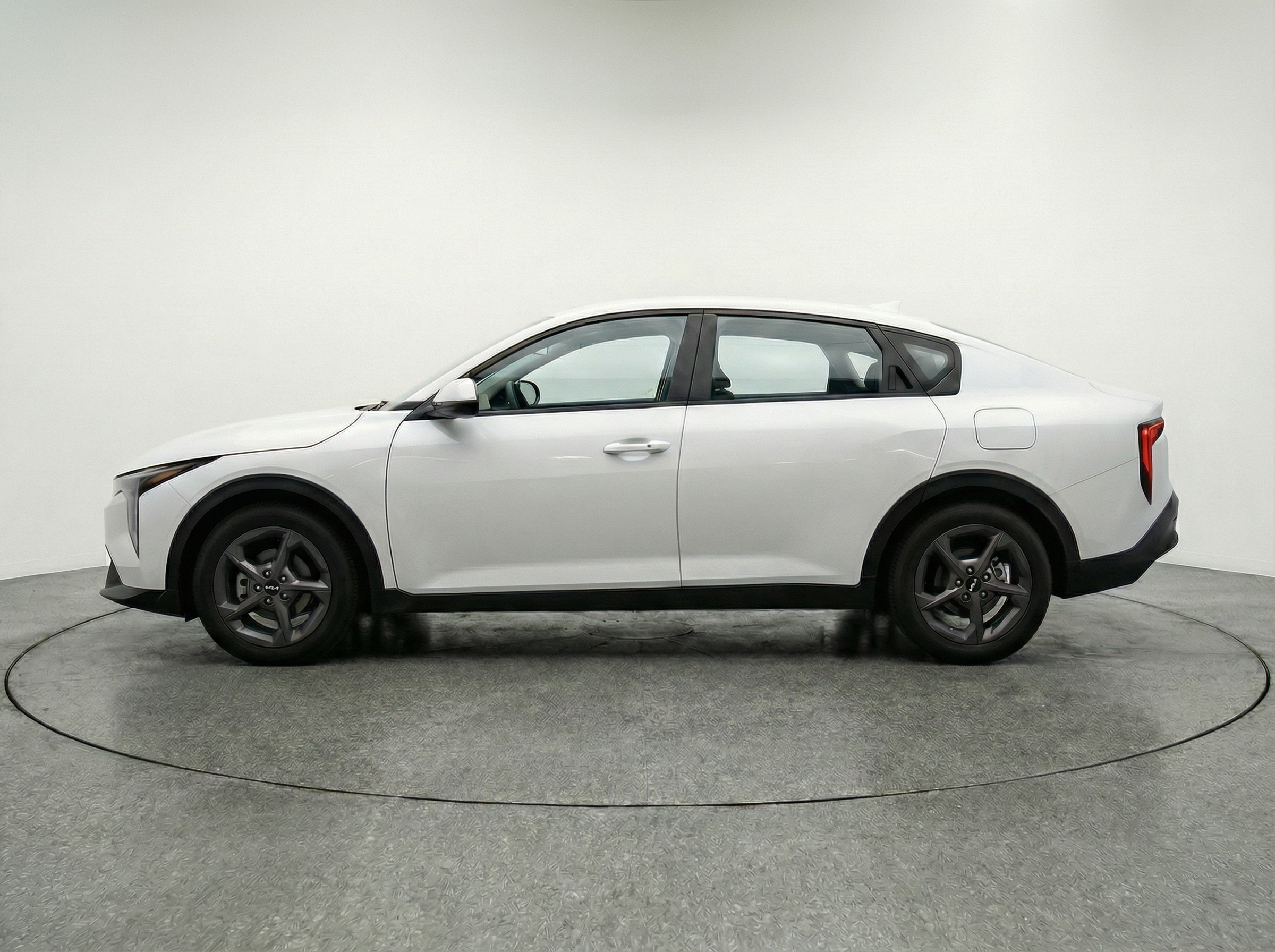 Thumbnail: 2025 Kia K4 - 4