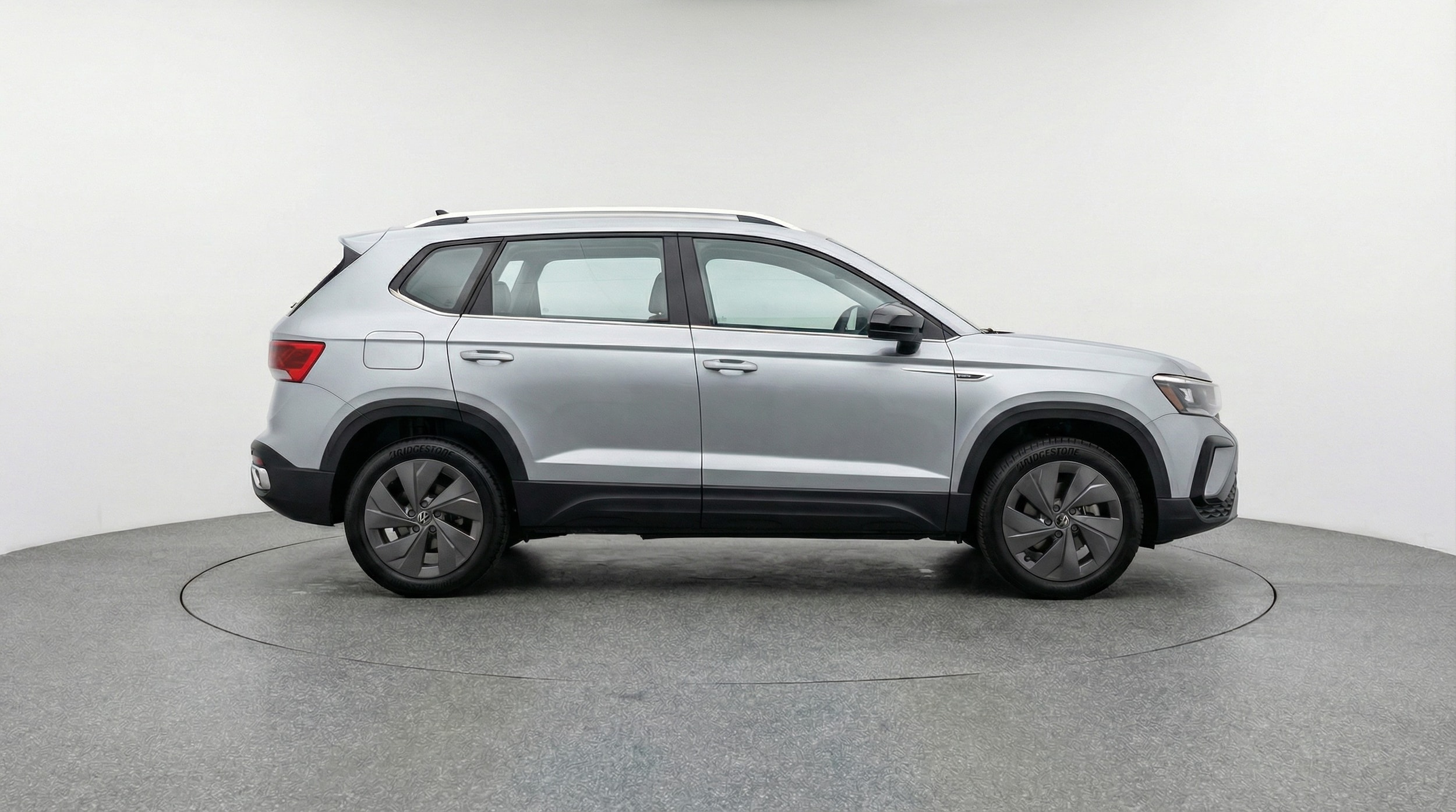 Thumbnail: 2025 Volkswagen Taos - 8