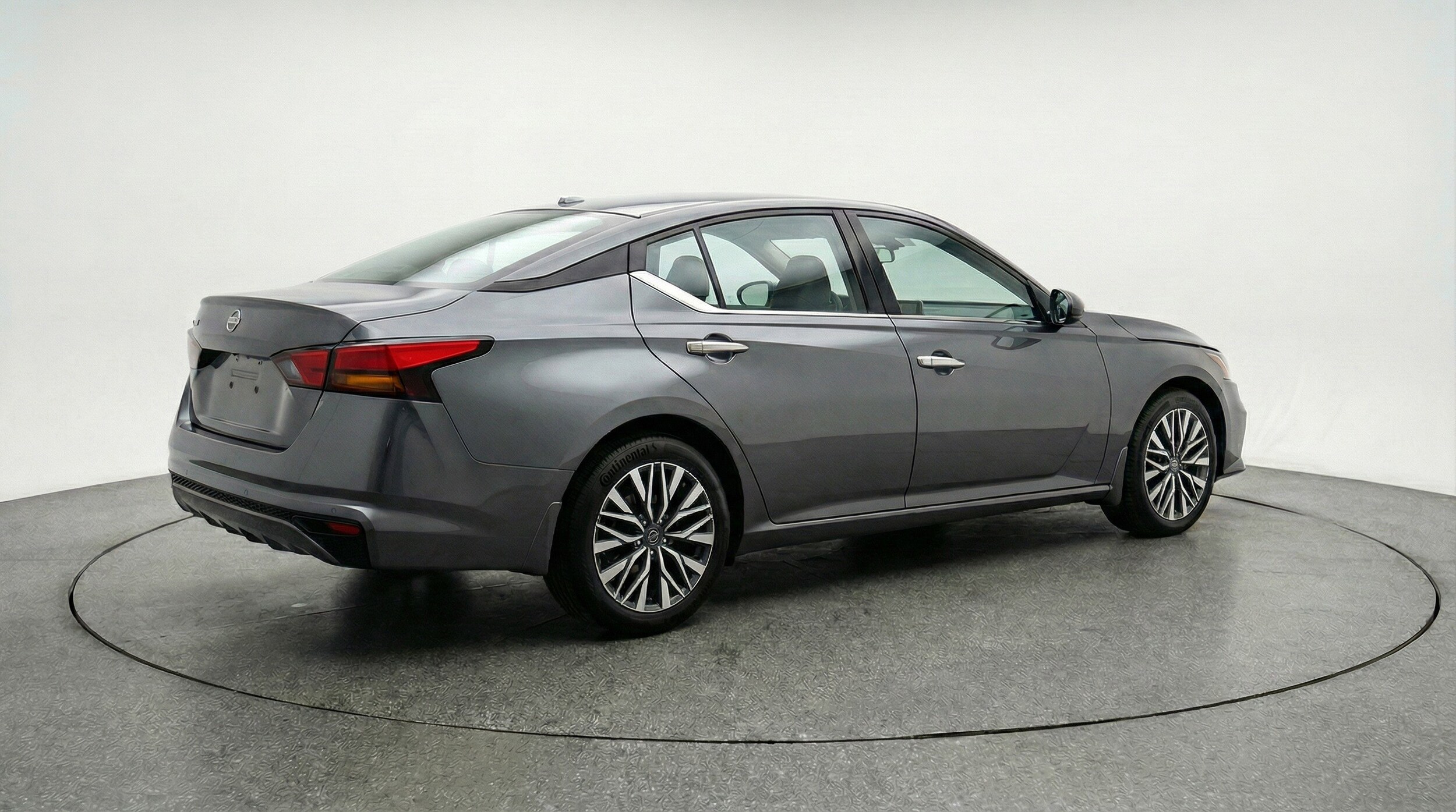 Thumbnail: 2025 Nissan Altima - 9