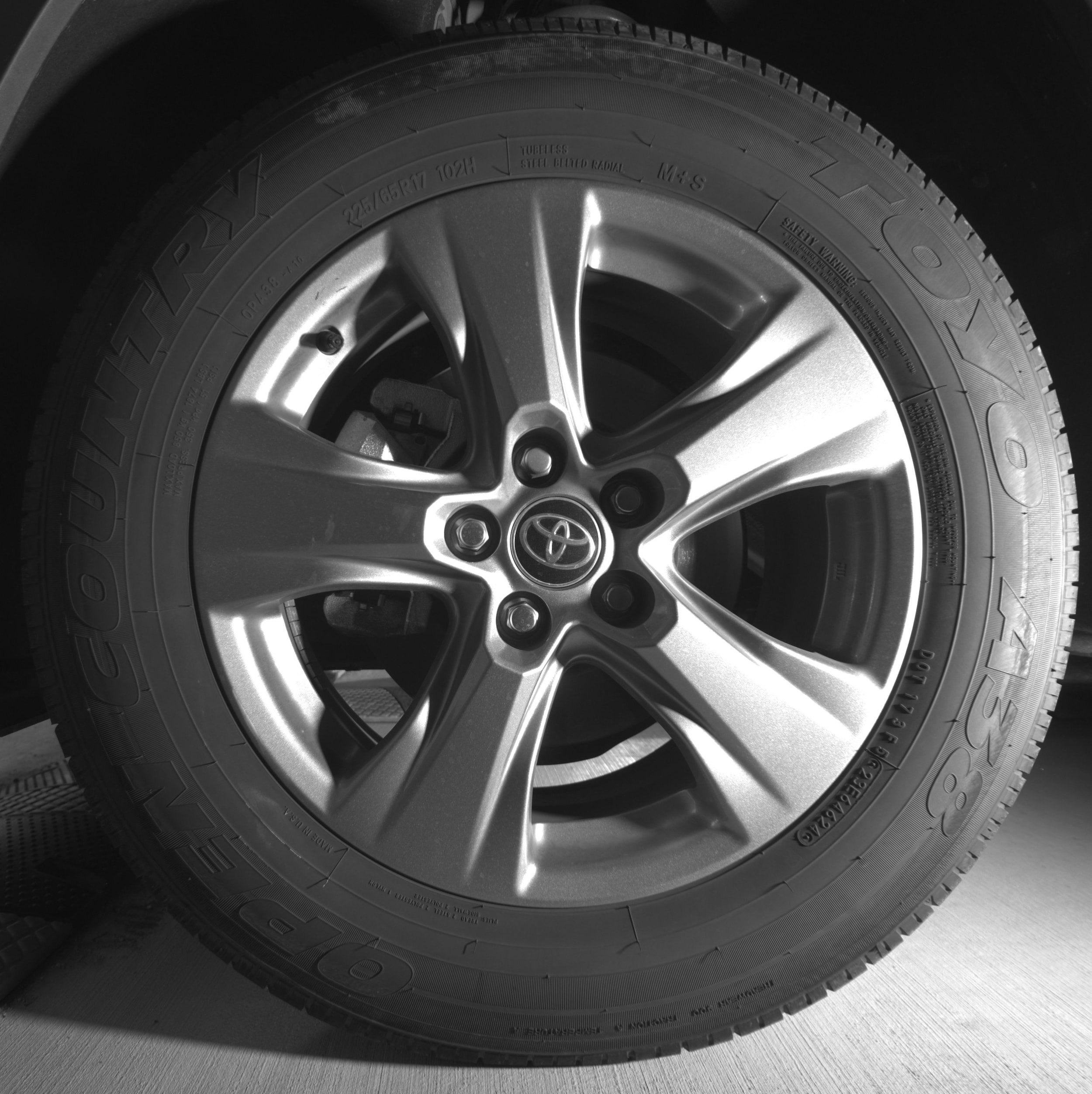 Thumbnail: 2025 Toyota RAV4 - 9