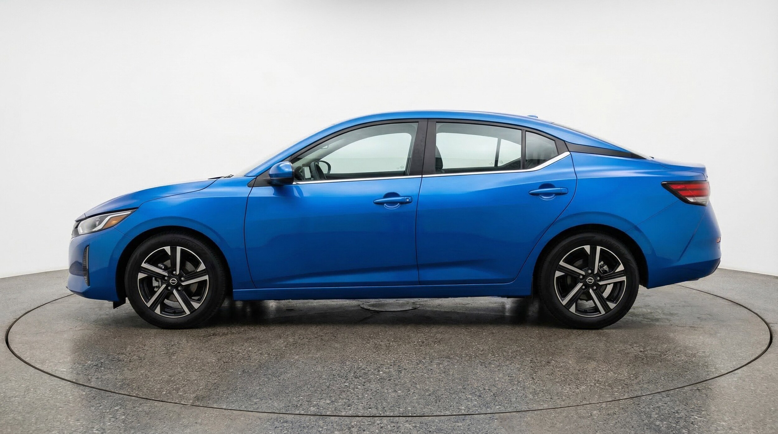 Thumbnail: 2025 Nissan Sentra - 5